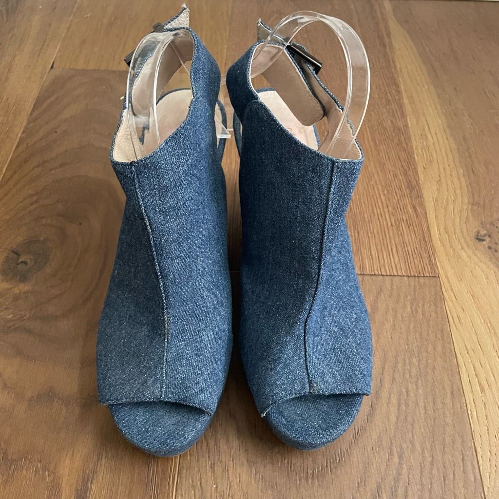 Kenneth Cole Kenneth Cole Olani Wedge Heel Sandals Denim Embroidered Floral Women's 8.5 Size US 8.5 / IT 38.5 - 6 Thumbnail