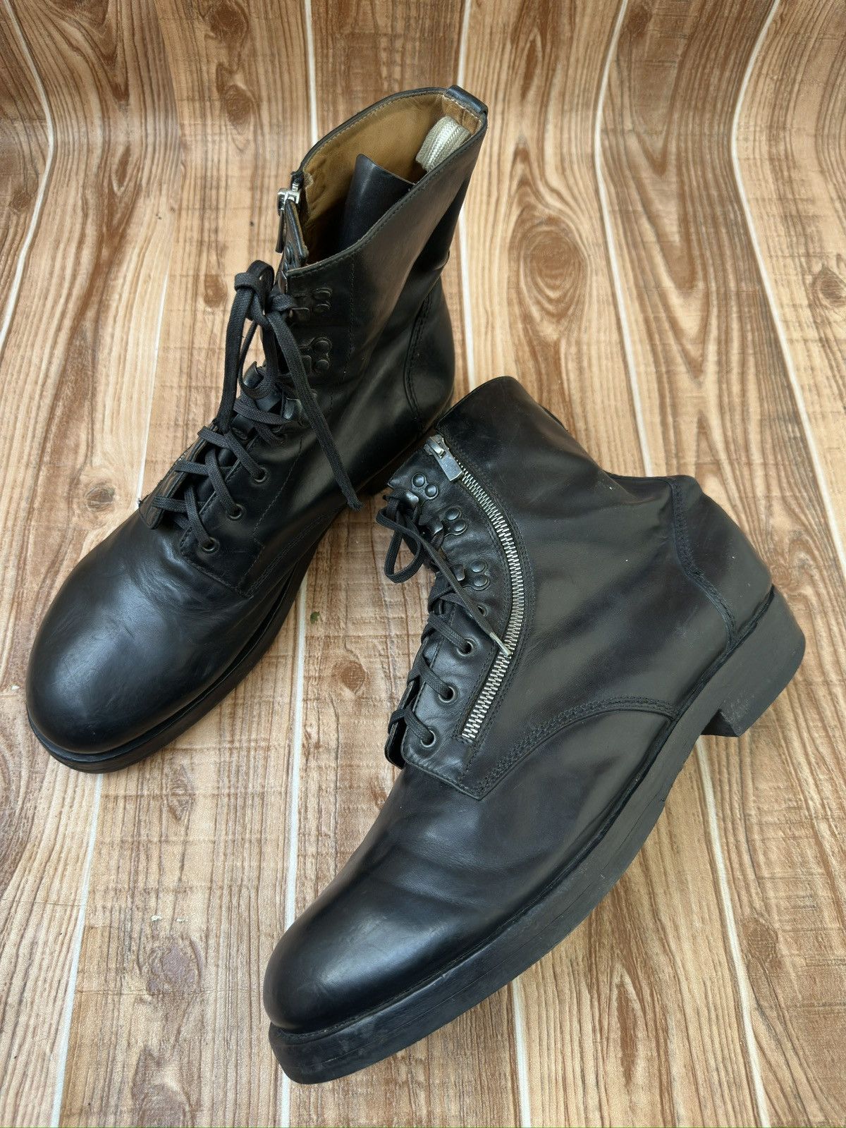 Barneys New York × Officine Creative Officine Creative x Barneys New York Black ZipUp Combat Boot Size US 11 / EU 44 - 15 Thumbnail