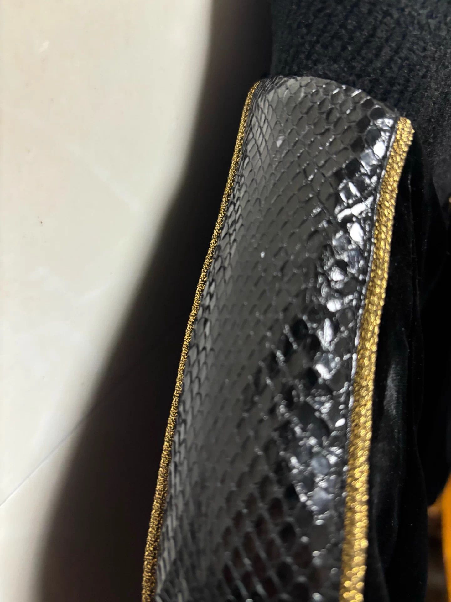 Saint Laurent Paris Saint Laurent 18FW Black Velvet Python Leather Jacket 48 EU Size US M / EU 48-50 / 2 - 3 Thumbnail
