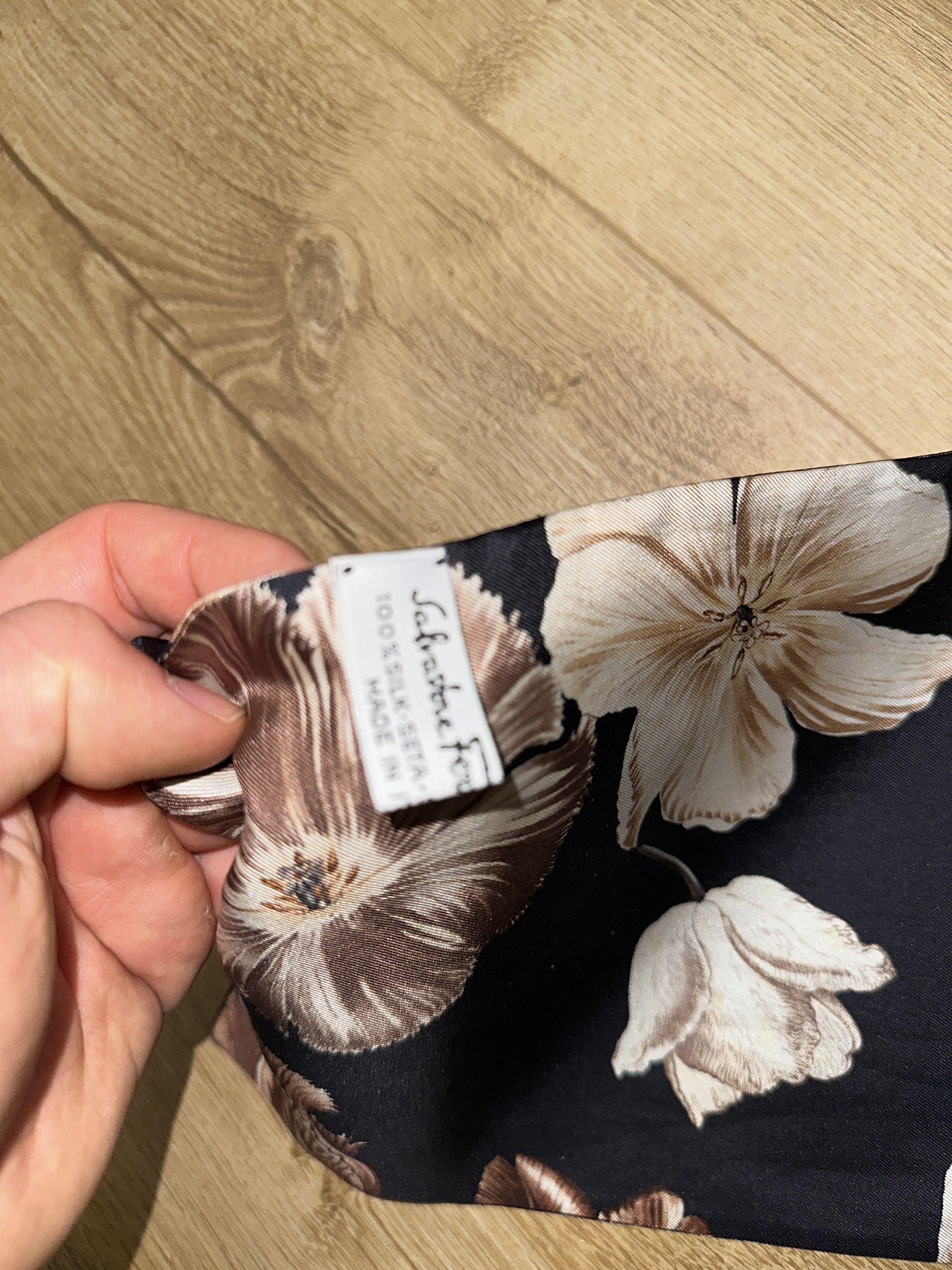 Salvatore Ferragamo Salvatore Ferragamo Silk Floral Scarf Rare Long Neck Tie Size ONE SIZE - 3 Thumbnail