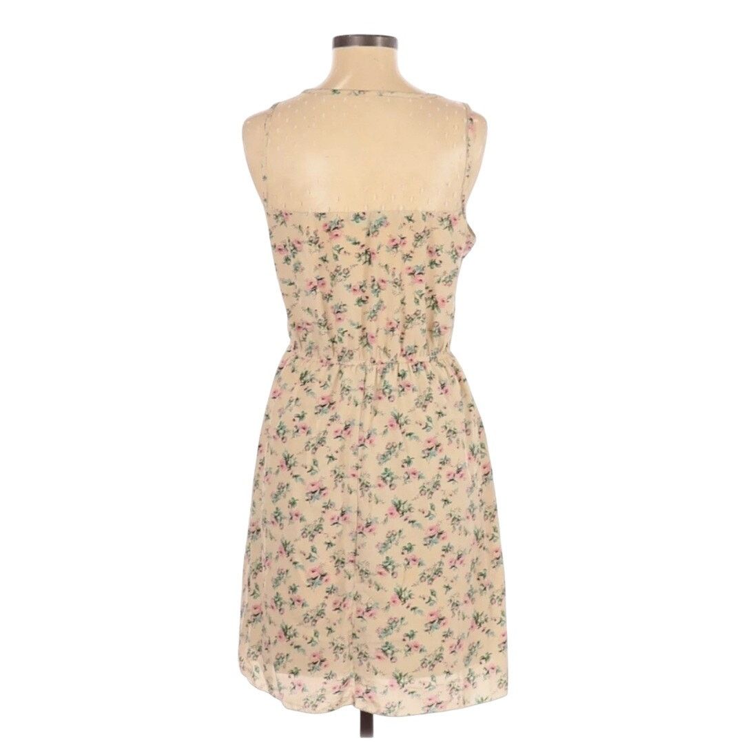 Other NWT Maurices Lightweight Mesh Ruffle Dress Medium Floral Size M / US 6-8 / IT 42-44 - 4 Thumbnail