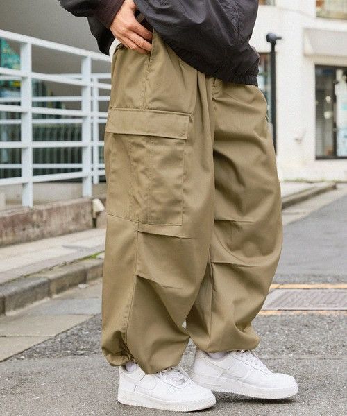 Designer × Japanese Brand MONO-MART Wide Military cargo pants Size US 32 / EU 48 - 1 Thumbnail