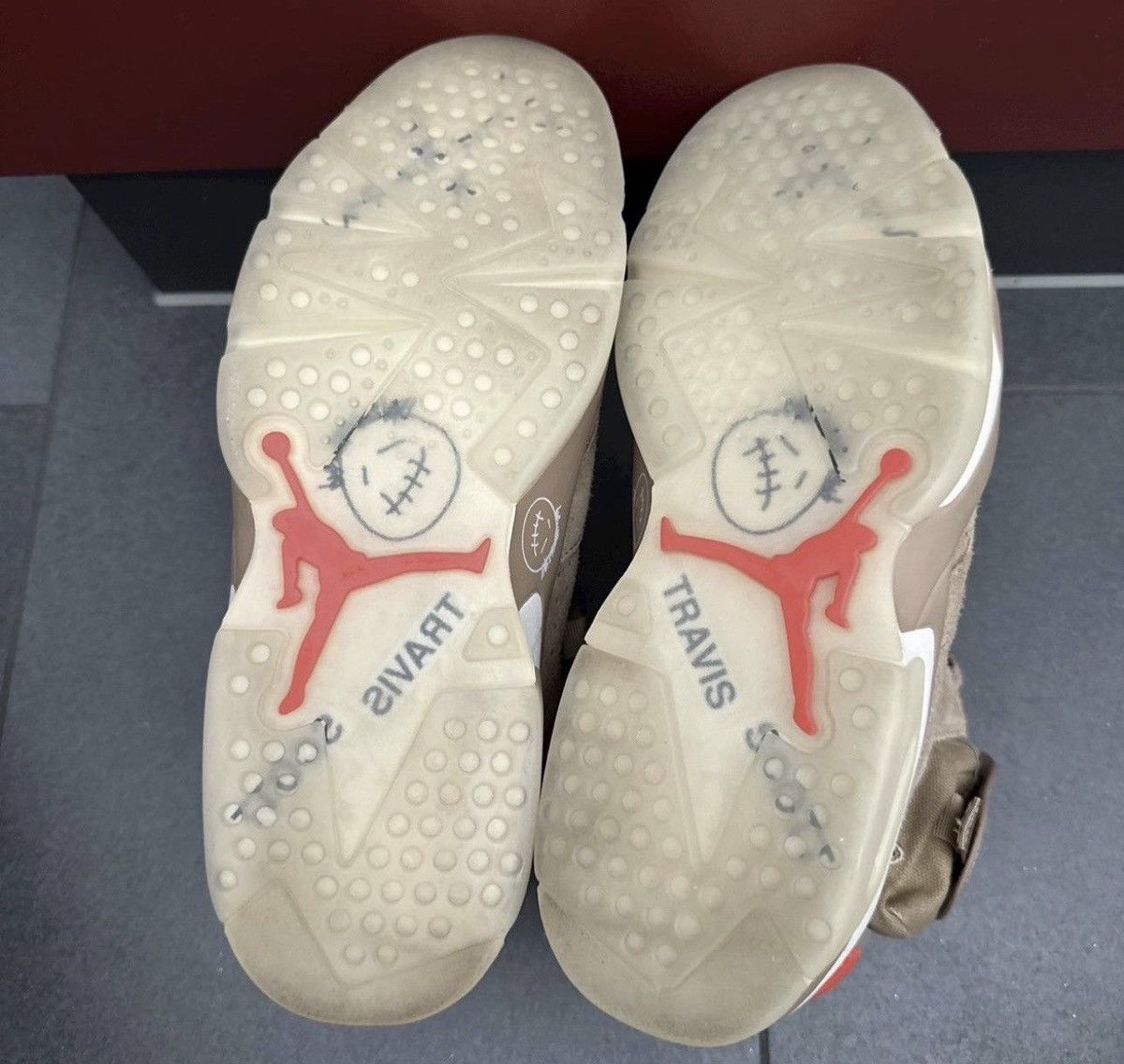 Jordan Brand × Travis Scott Travis Scott X Air Jordan 6 Retro ‘British Khaki’ Size US 7 / EU 40 - 6 Thumbnail