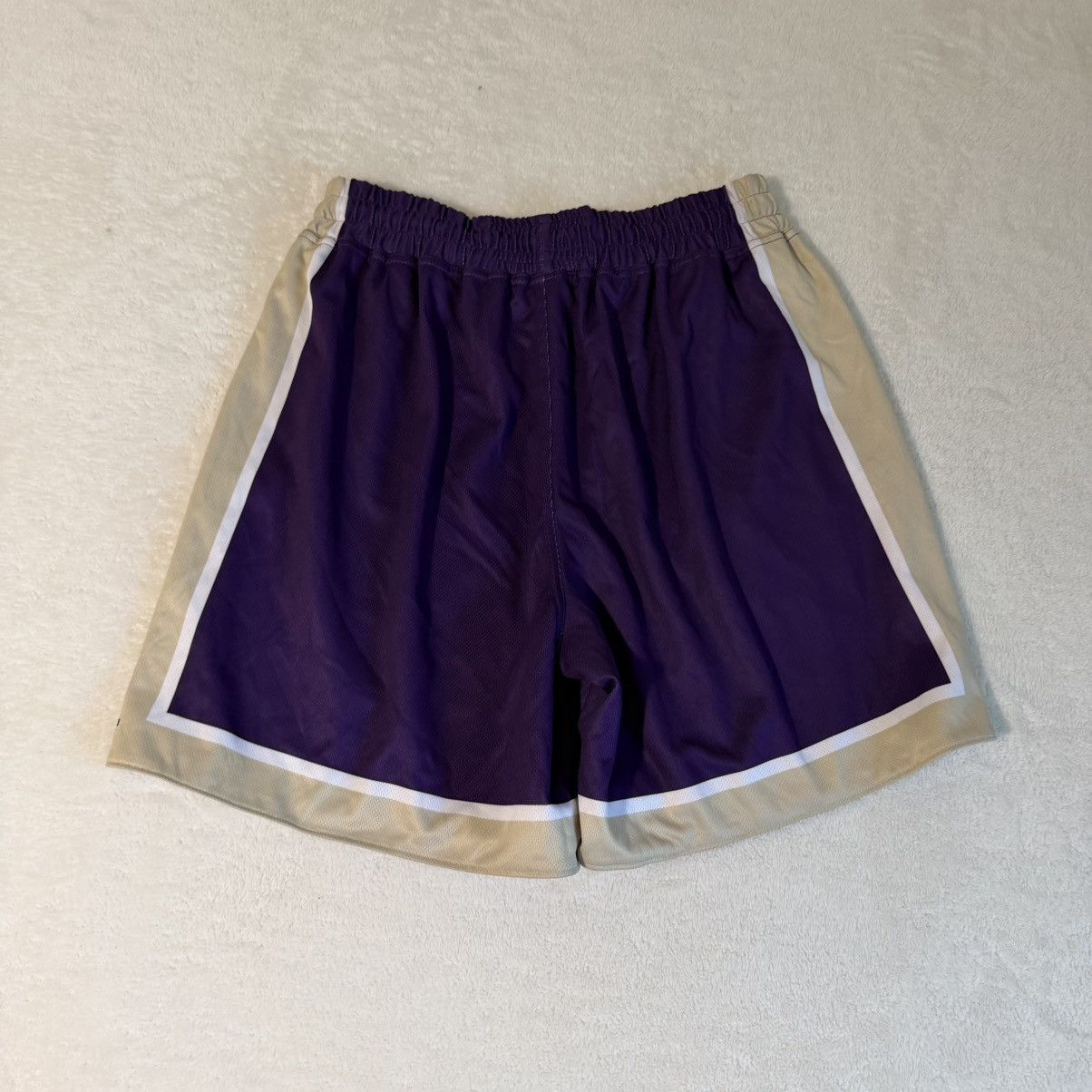 NCAA y2k Washington Huskies Basketball Shorts Size US 34 / EU 50 - 4 Thumbnail