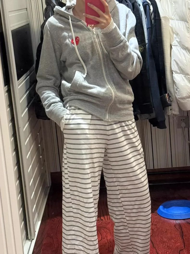 Comme des Garcons Comme Des Garcons Applique Zip Hoodie Size M / US 6-8 / IT 42-44 - 1 Thumbnail