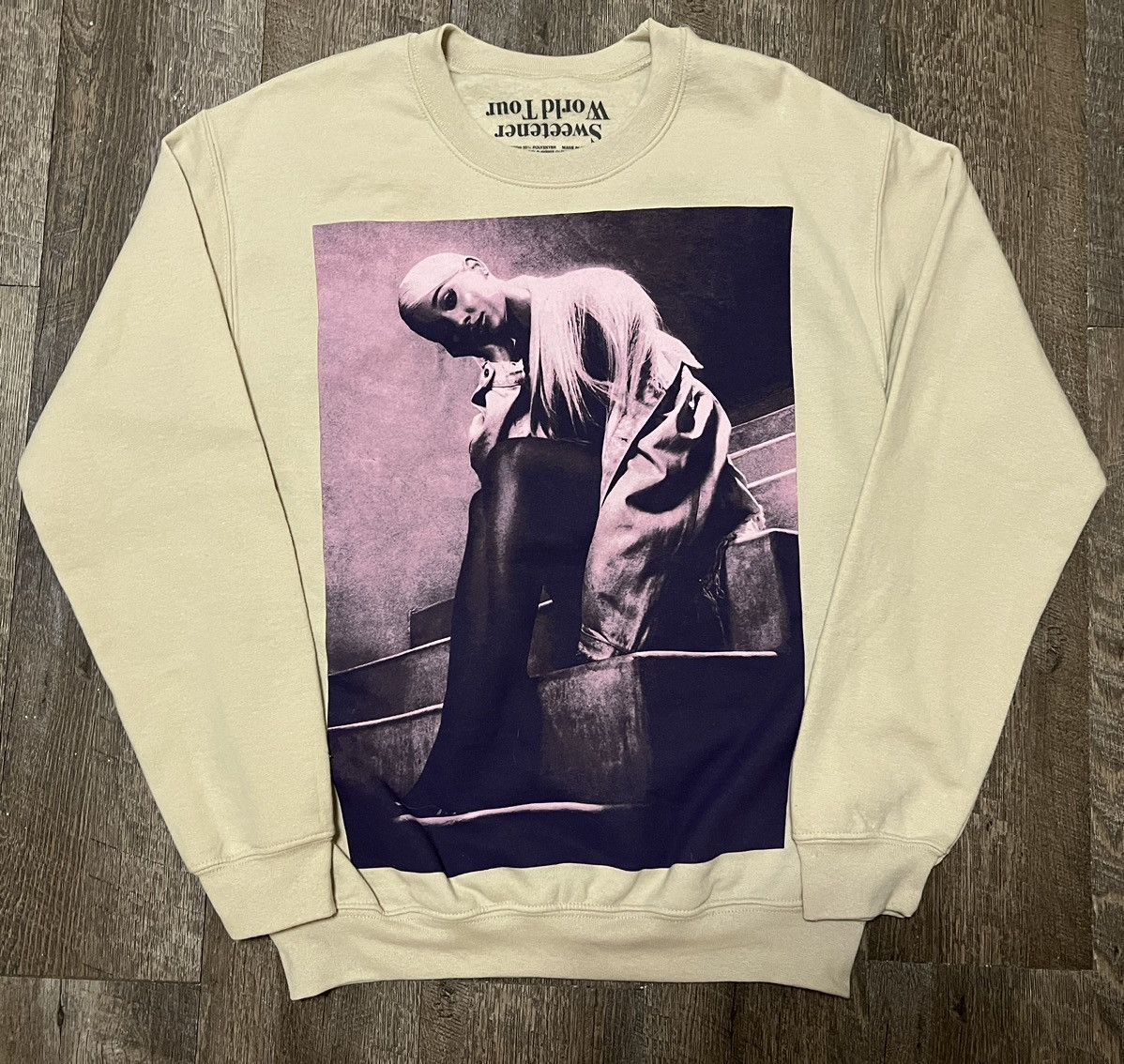 Other Ariana Grande Sweetener World Tour Sweater size Small Size S / US 4 / IT 40 - 1 Thumbnail