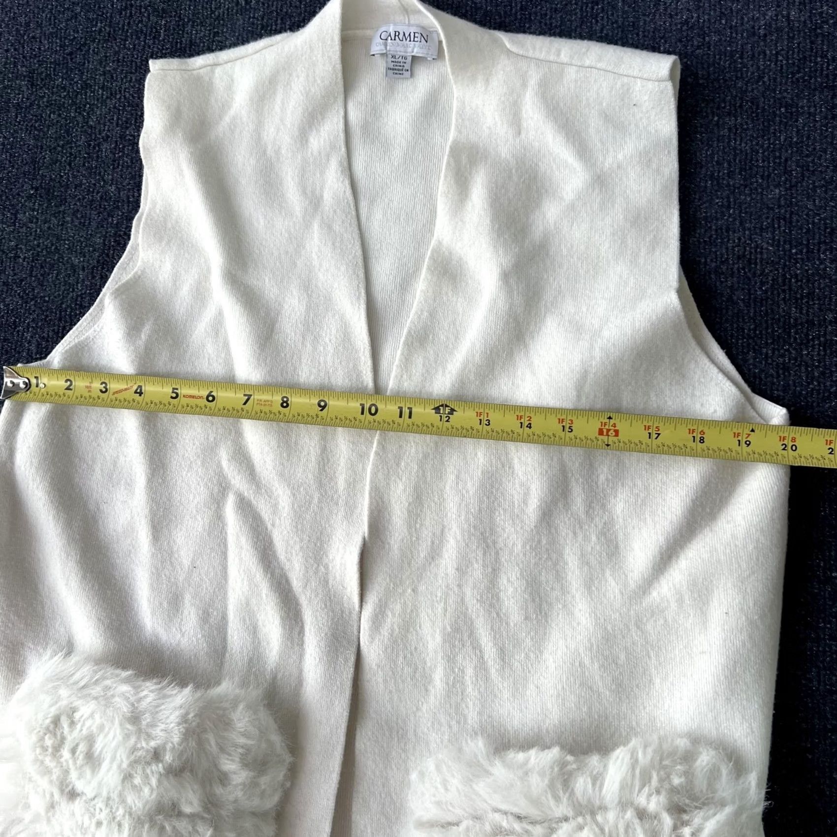 Vintage Carmen Marc Valvo Vest Womens XL White Open Front Longline Pockets Fur Trim Knit Size XL / US 12-14 / IT 48-50 - 5 Thumbnail