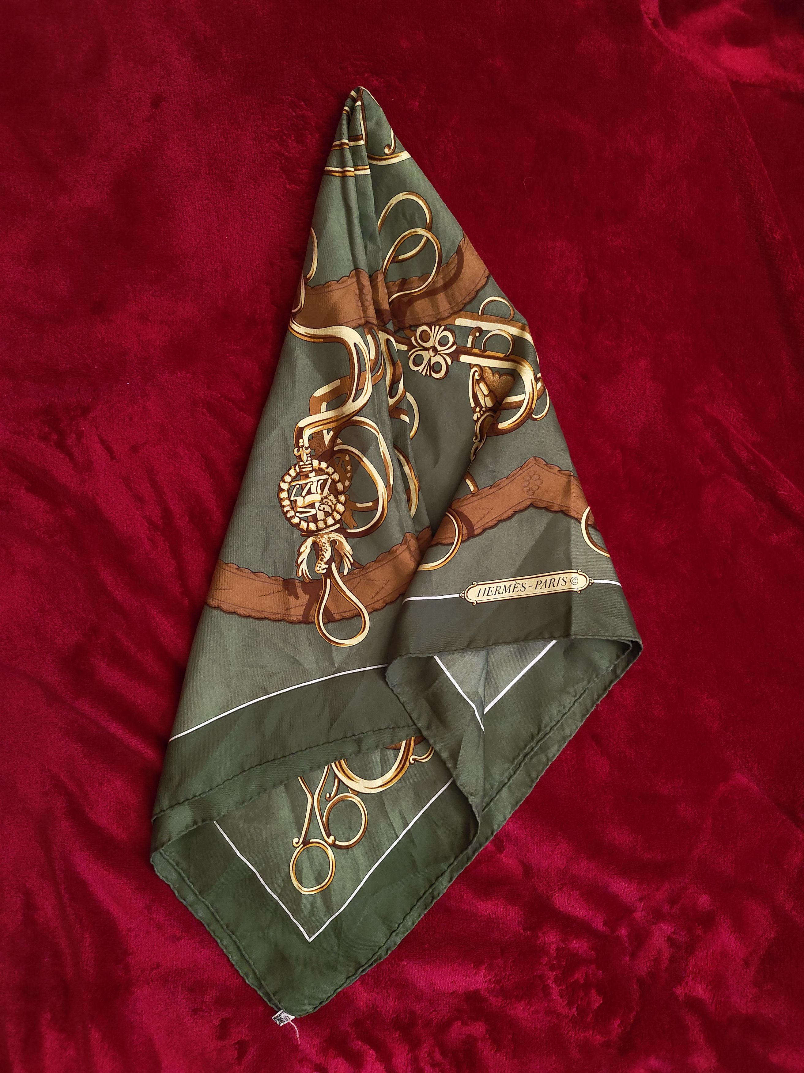 Hermes Silk scarf Hermes Guillemot 1974 in green Size ONE SIZE - 9 Thumbnail
