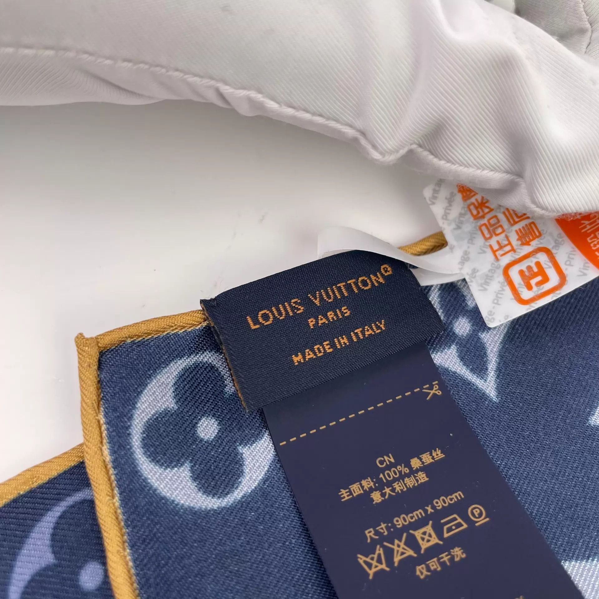 Louis Vuitton LV Monogram Blue 90x90 Scarf New Size ONE SIZE - 4 Thumbnail