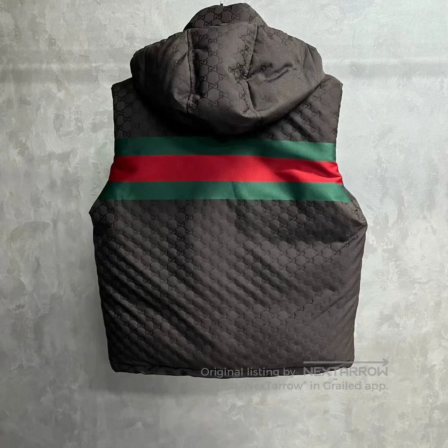 Gucci gucci sleeveless vest with removable hood. Size US L / EU 52-54 / 3 - 5 Thumbnail
