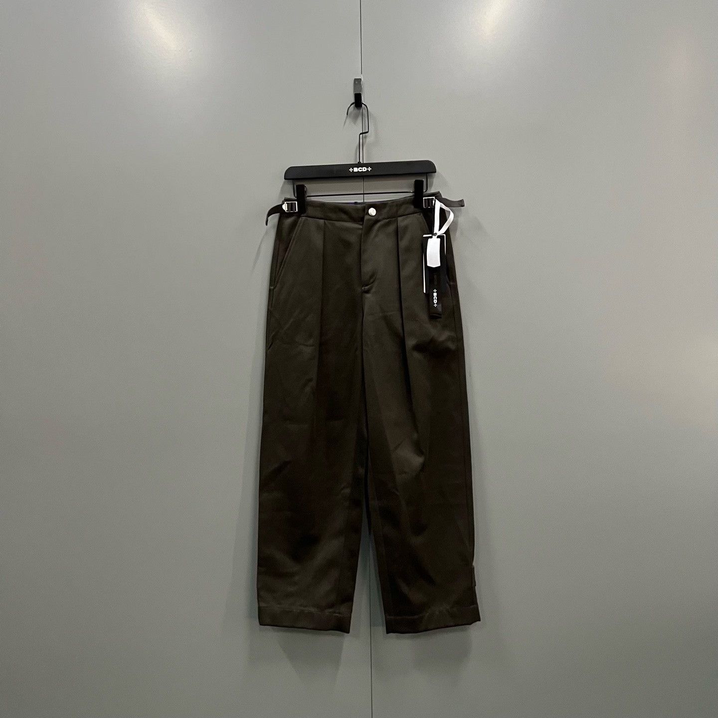 Burberry Burberry Metallic Gold Pants 34 Women Size 34" / US 12 / IT 48 - 1 Thumbnail