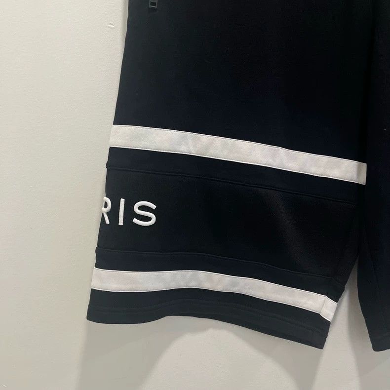 Givenchy Givenchy SizeXL Black Striped Embroidered Logo Casual Short Size US 30 / EU 46 - 2 Thumbnail