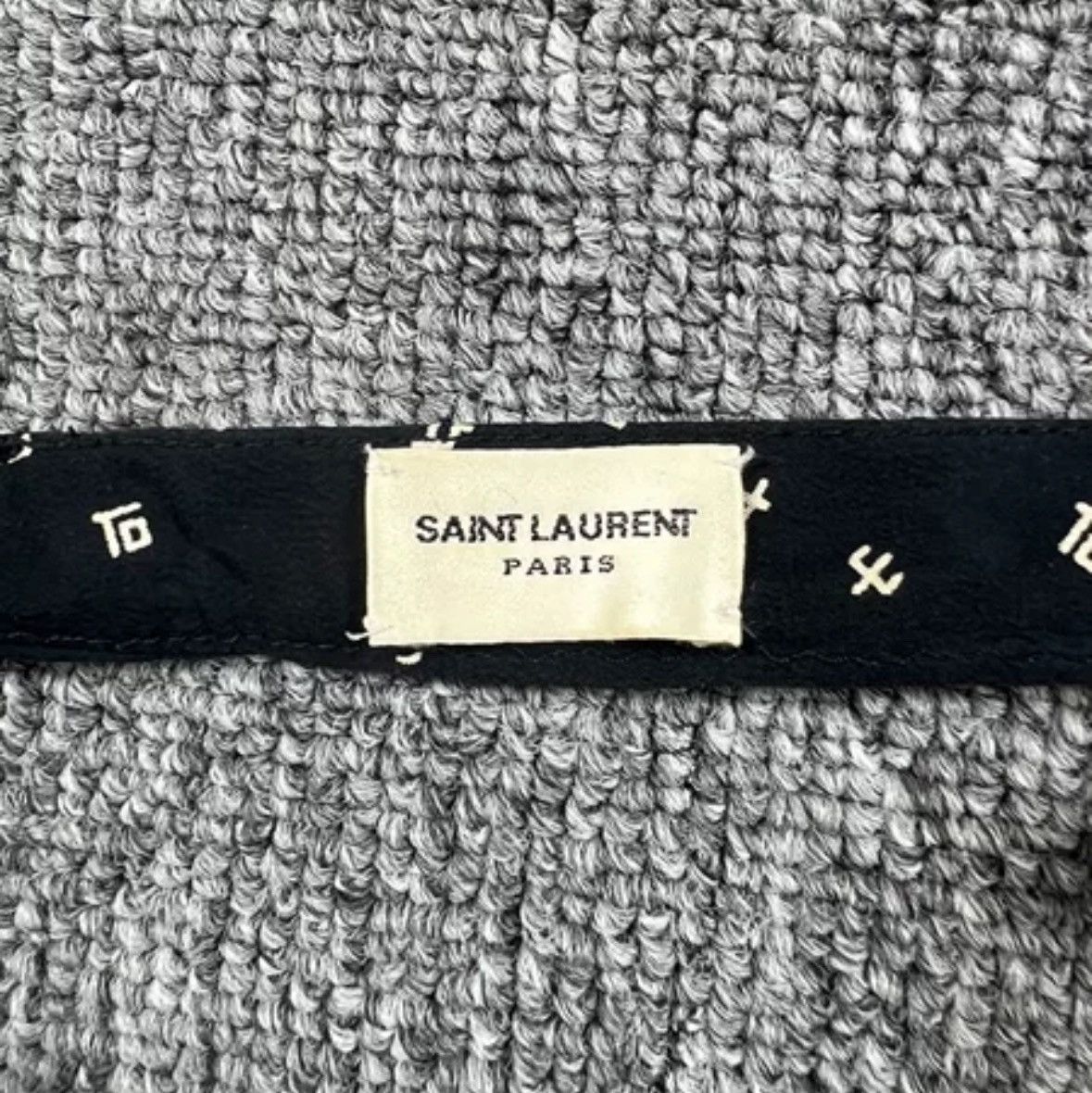Saint Laurent Paris × Yves Saint Laurent Saint Laurent slp15ss Sanskrit silk scarf2412-Nextarrow Size ONE SIZE - 3 Thumbnail