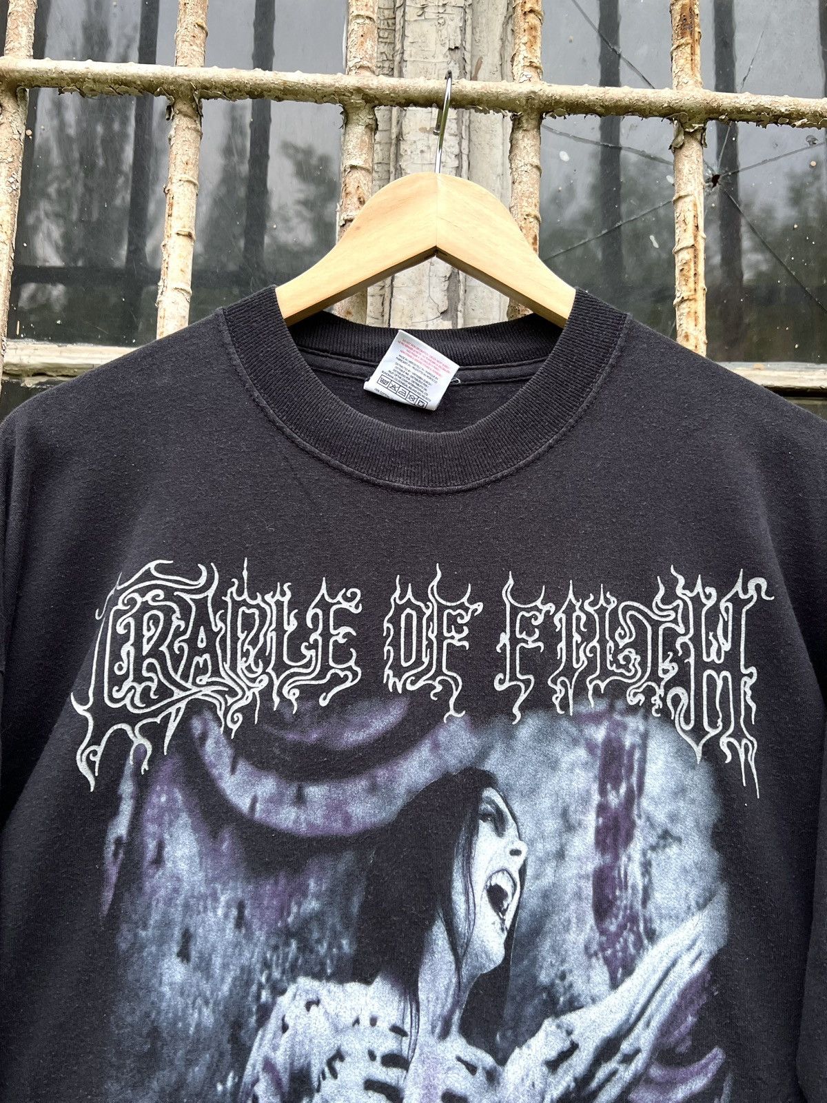 Band Tees VTG 2000 Cradle Of Filth L/S Total Fucking Darkness Shirt XL Size US XL / EU 56 / 4 - 5 Thumbnail