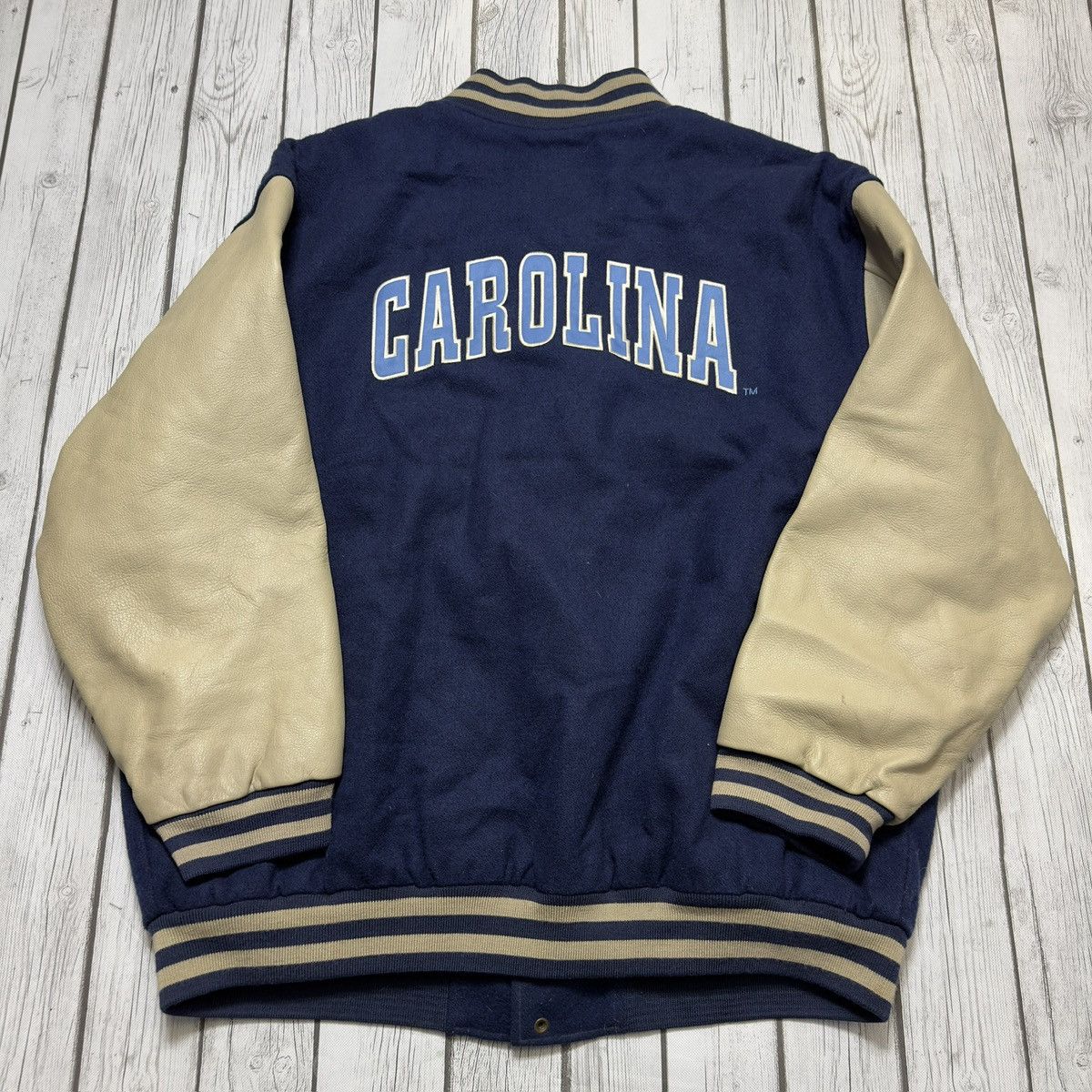 NCAA × Vintage Vintage Carolina Tar Heels varsity jacket Size US XXL / EU 58 / 5 - 2 Thumbnail