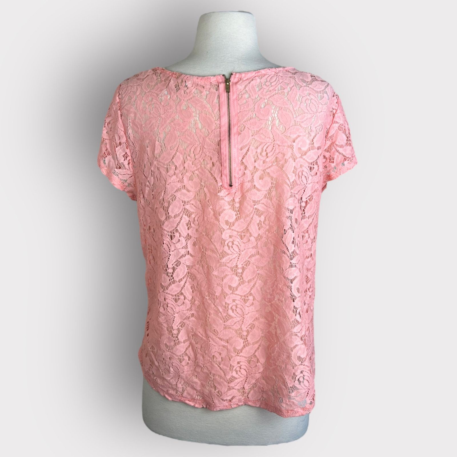 Vintage Eyeshadow | Vintage Y2K Floral Lace Blouse | Medium Size M / US 6-8 / IT 42-44 - 4 Thumbnail