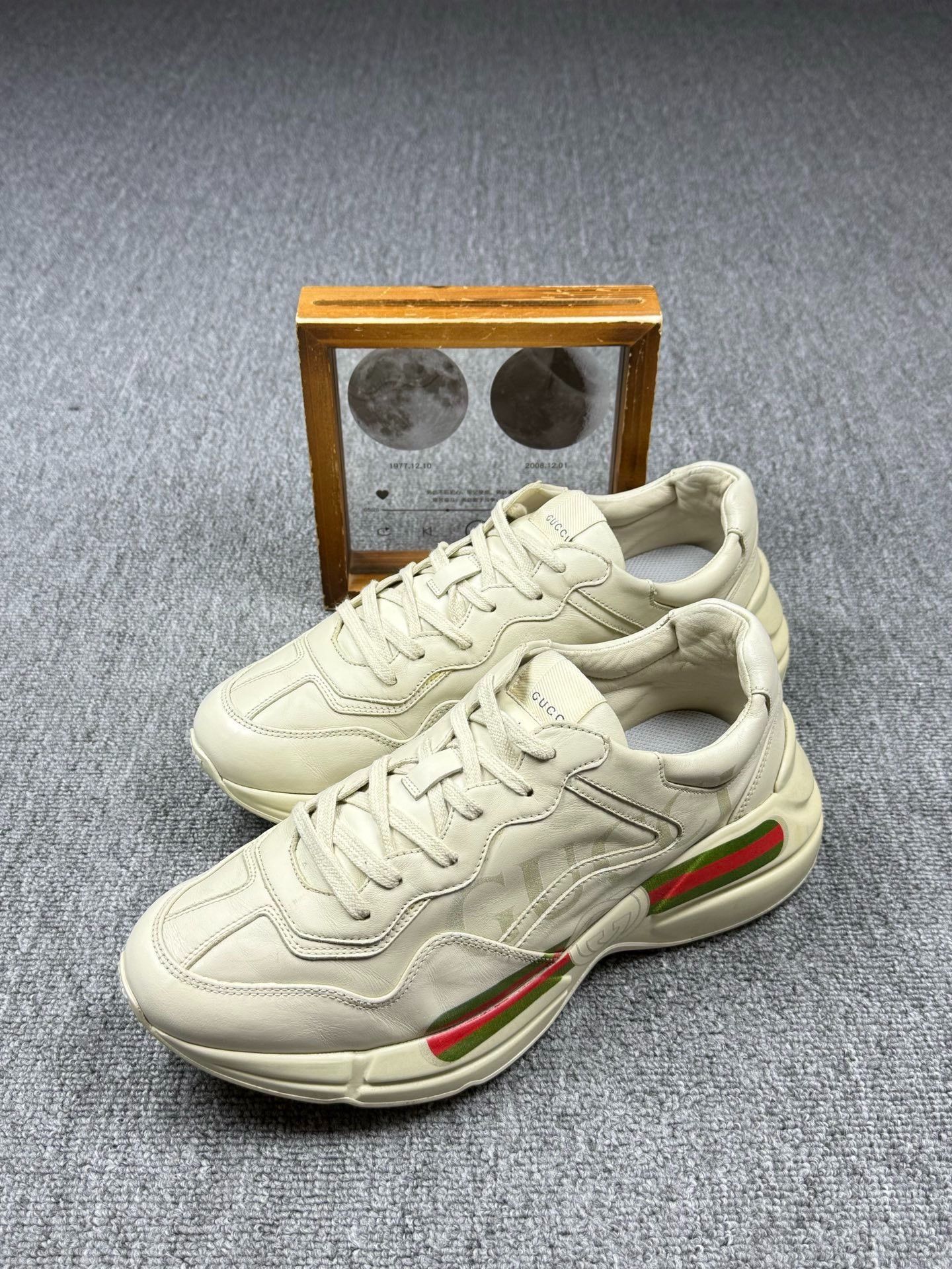 Gucci Gucci Lowtop Sneakers 9 Men Size US 9 / EU 42 - 1 Thumbnail