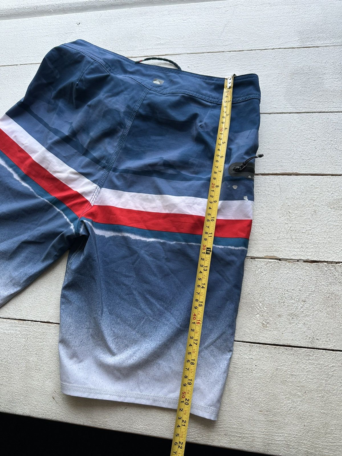 Quiksilver 🚨Vintage Quiksilver Shorts Big Logo Y2K Style 90s Surfing Size US 29 - 10 Thumbnail