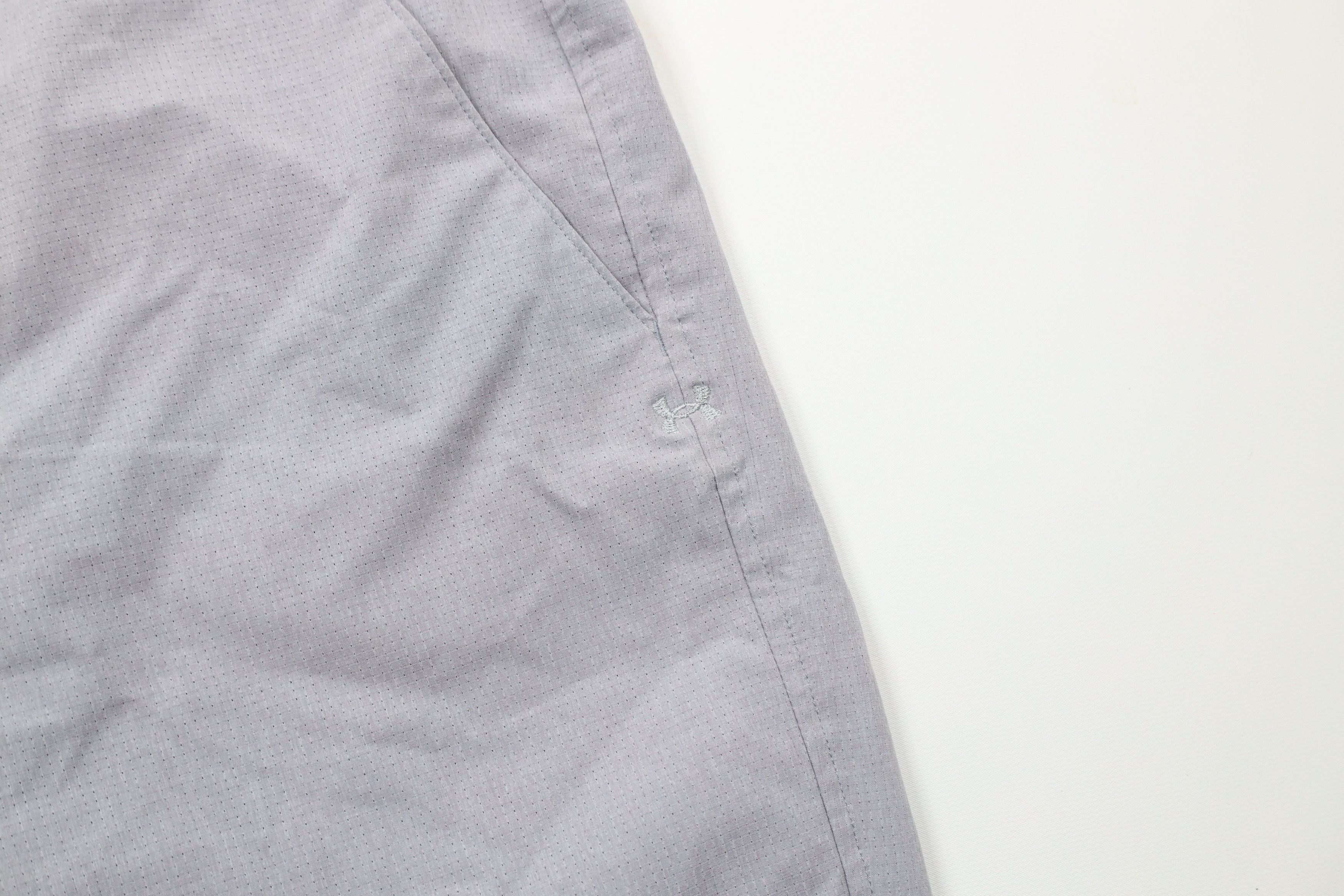 Under Armour × Vintage Under Armour Flat Front Golfing Golf Chino Shorts Gray Size US 30 / EU 46 - 5 Thumbnail