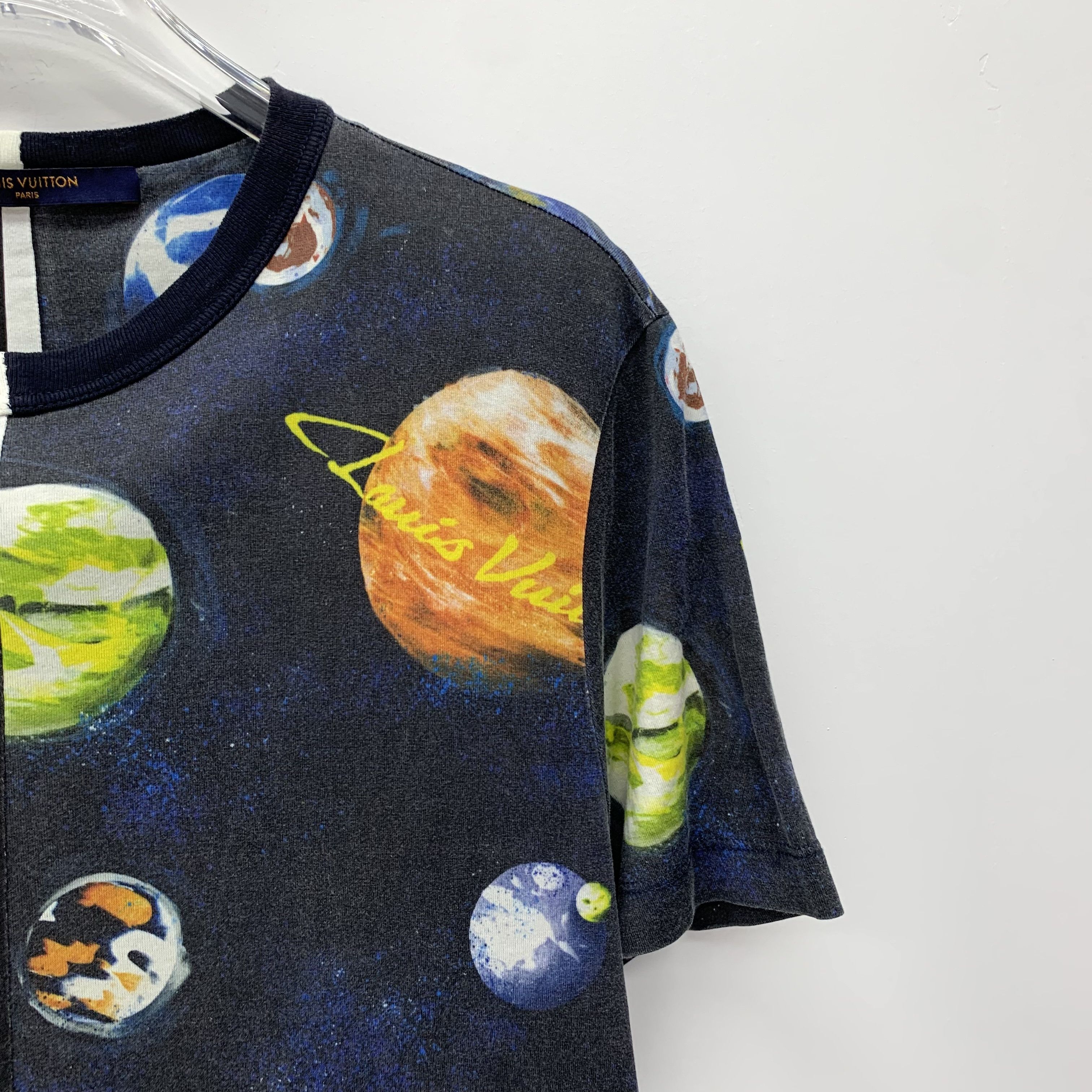 Louis Vuitton Louis Vuitton T-Shirt Black Multicolor Planets & Logo Print Size US S / EU 44-46 / 1 - 3 Thumbnail
