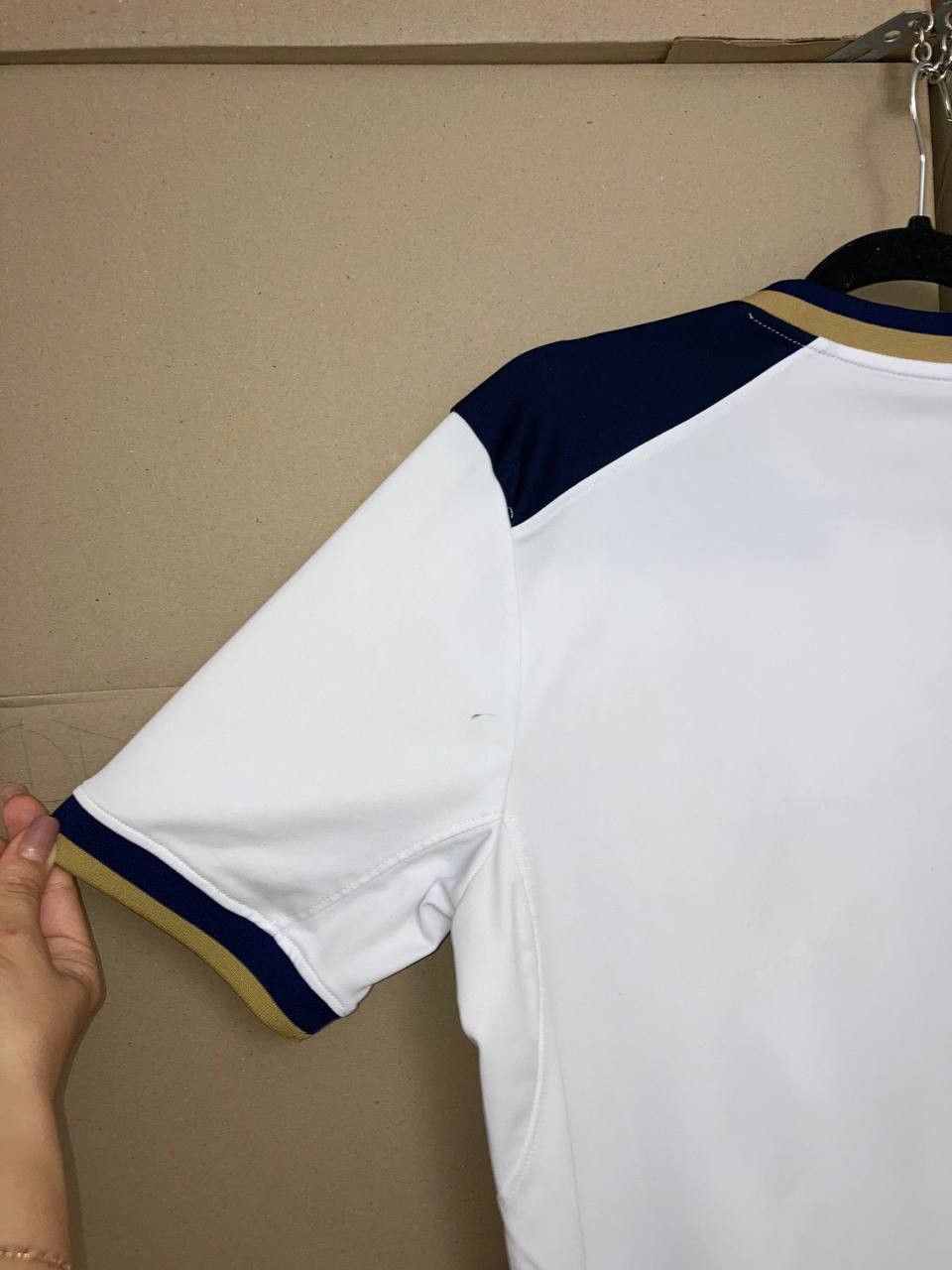 Under Armour TOTTENHAM HOTSPUR 2016/2017 HOME SOCCER JERSEY UNDER ARMOUR Size US S / EU 44-46 / 1 - 4 Thumbnail