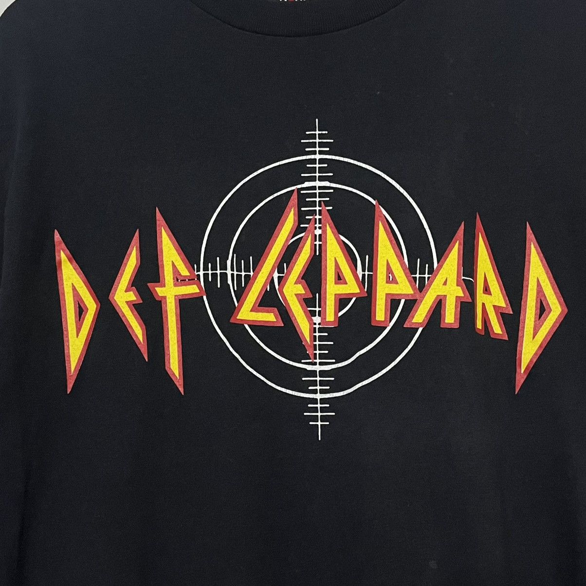 Def Leppard × Giant × Vintage Deadstock Vintage Def Leppard Lets Get Rocked 90s Tag Giant Size US L / EU 52-54 / 3 - 4 Thumbnail