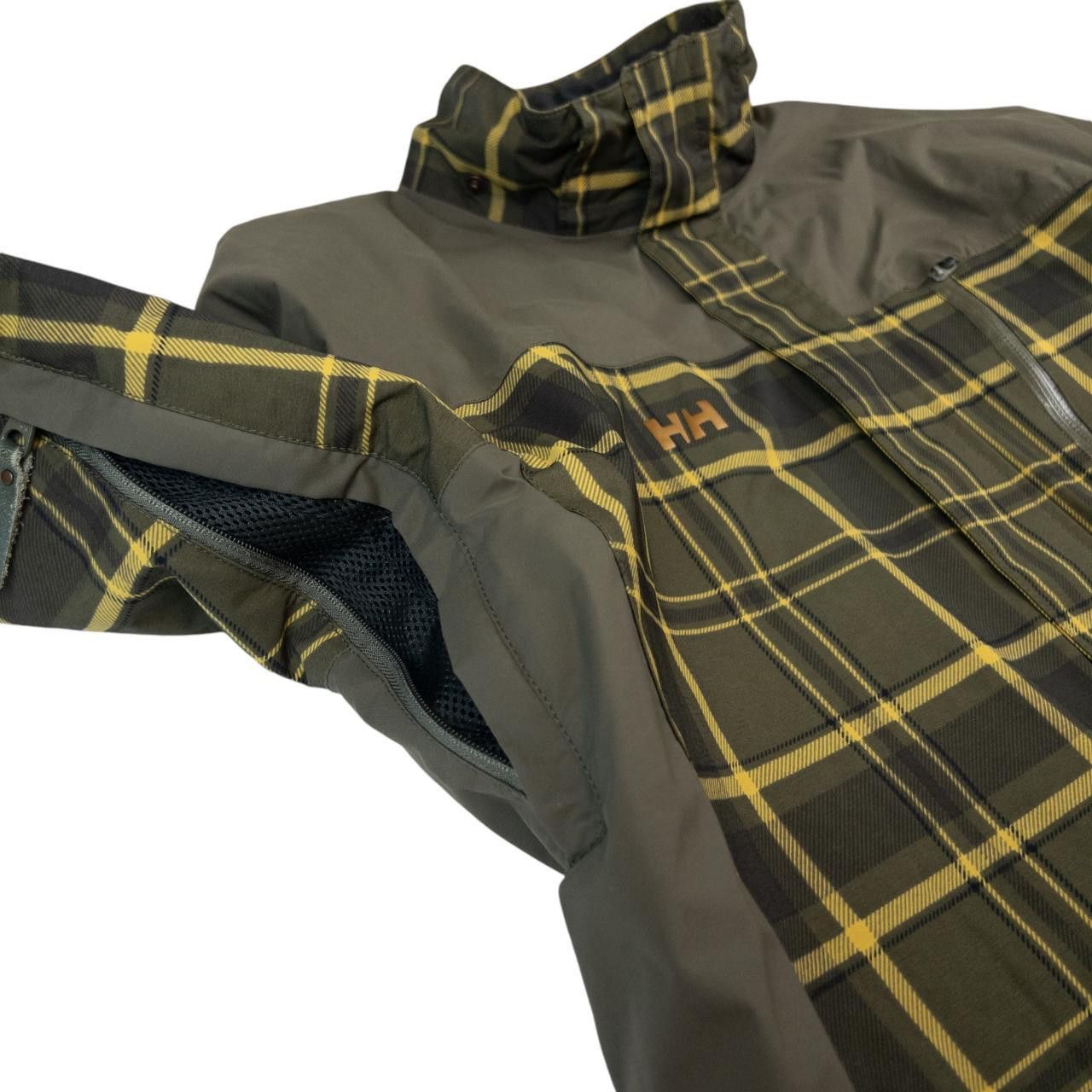 Helly Hansen Vintage Helly Hansen Zip Up Snowboarding Jacket Size L Size US L / EU 52-54 / 3 - 6 Thumbnail