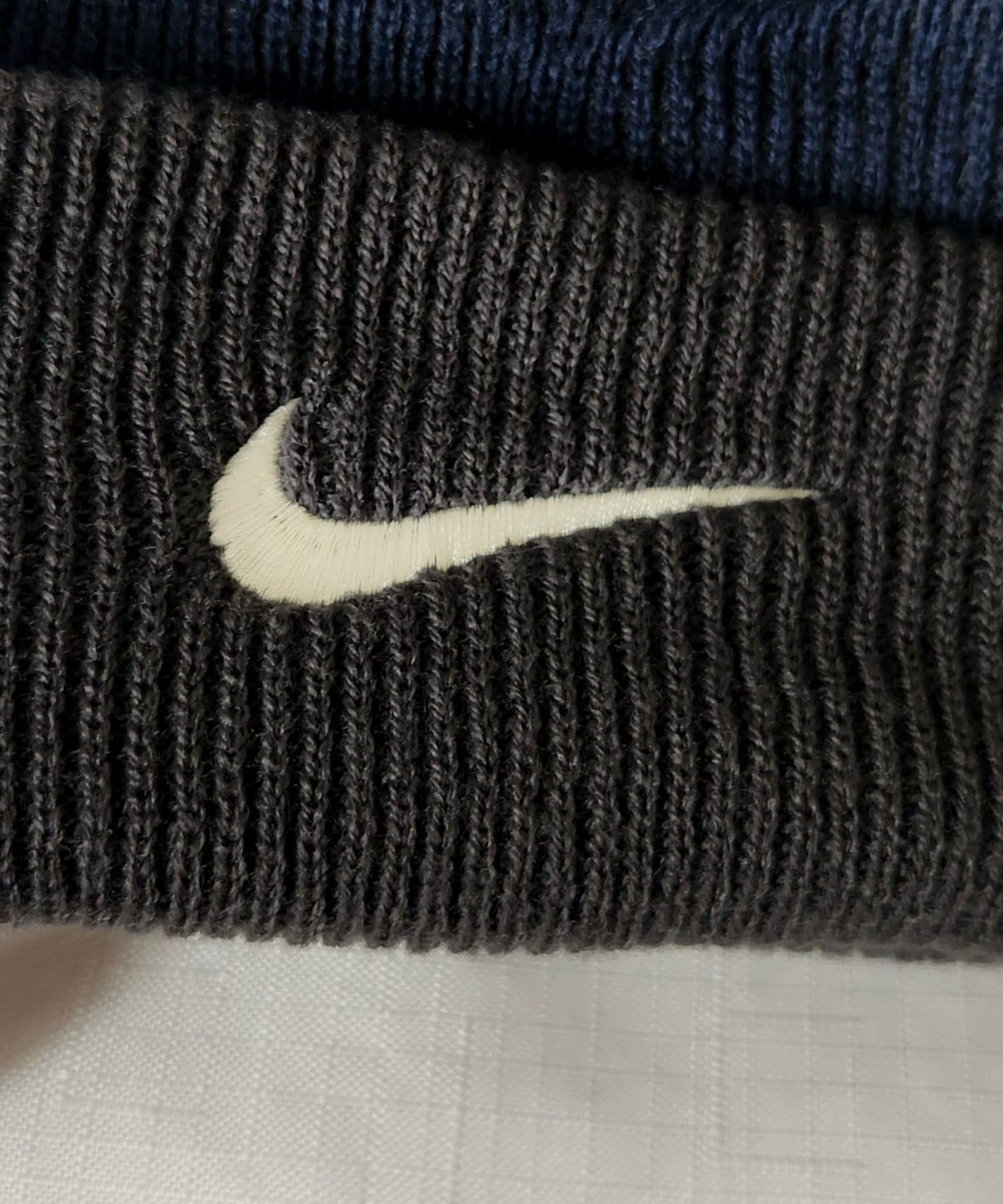 Nike × Vintage Nike Vintage Beanie Hat With Pom Made In Taiwan Black With Size ONE SIZE - 3 Thumbnail