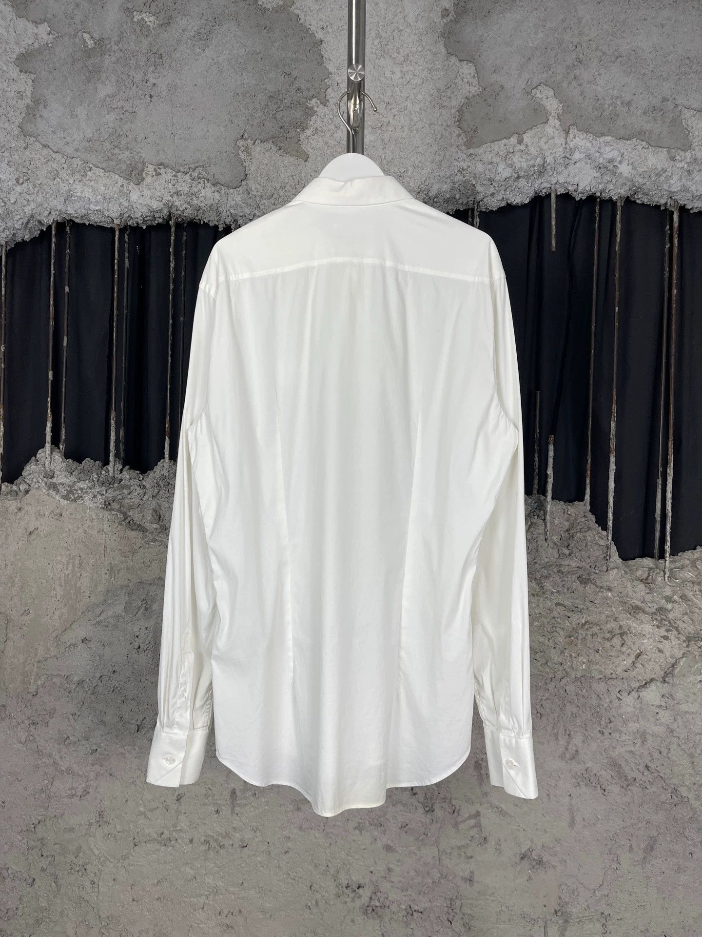 Prada Prada Triangle Logo Shirt 39 99 New Size US M / EU 48-50 / 2 - 2 Thumbnail