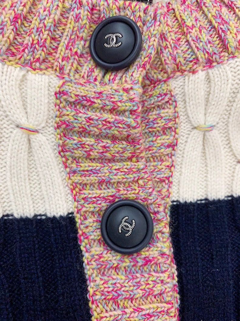 Chanel Chanel Black and pink color-blocked sweater jacket Size XXS / US 00 / IT 34 - 3 Thumbnail