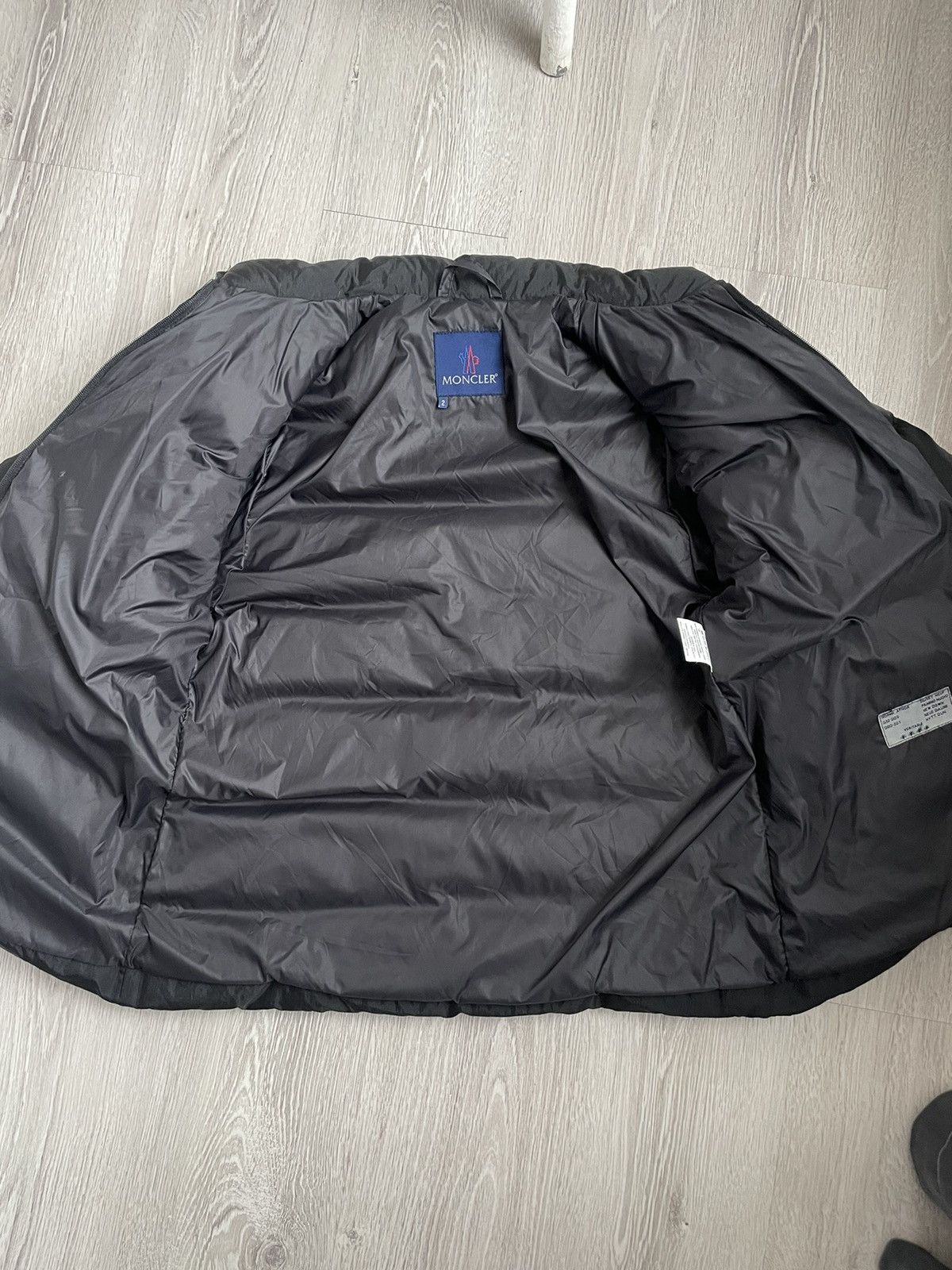 Moncler Very Rare🥵 90s Moncler Jacket Size M / US 6-8 / IT 42-44 - 13 Thumbnail