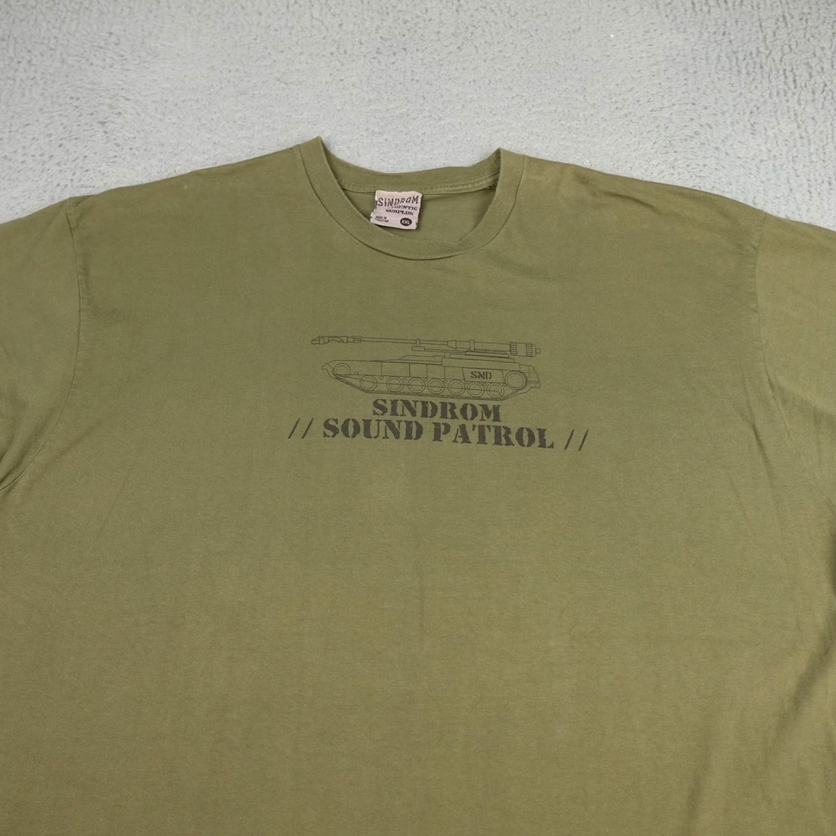 Vintage VINTAGE SINDROM Shirt Mens 2XL Green Military Army Tank Graphic Shirt Size US XXL / EU 58 / 5 - 3 Thumbnail