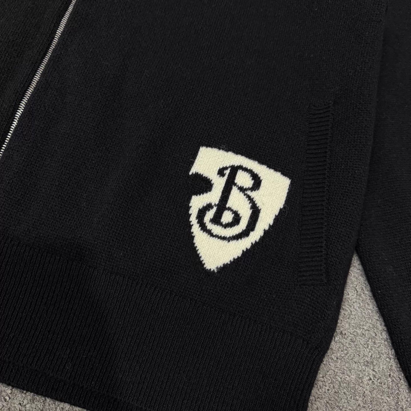 Burberry Burberry Black Wool Knit Cardigan XL 99 New Size US XL / EU 56 / 4 - 3 Thumbnail