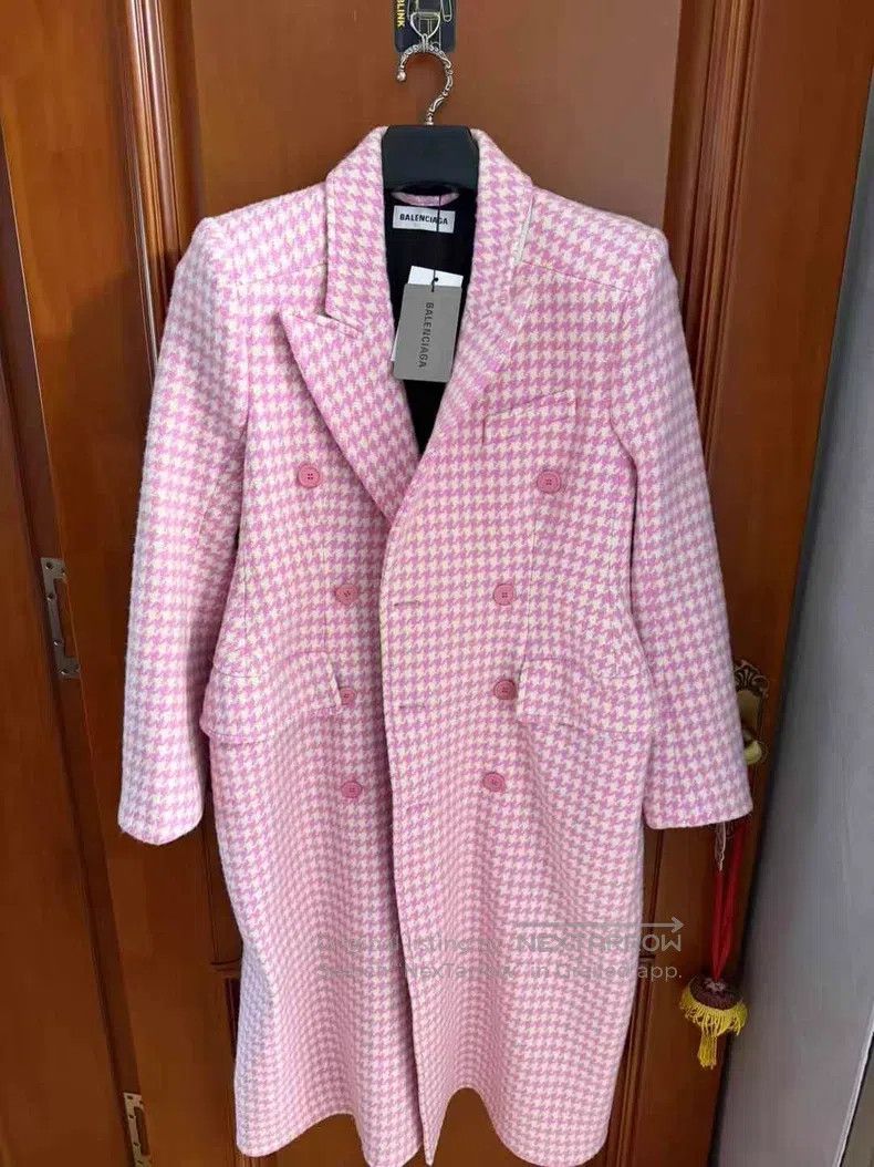 Balenciaga Balenciaga Pink Houndstooth Double Breasted Coat Size XS / US 0-2 / IT 36-38 - 1 Thumbnail