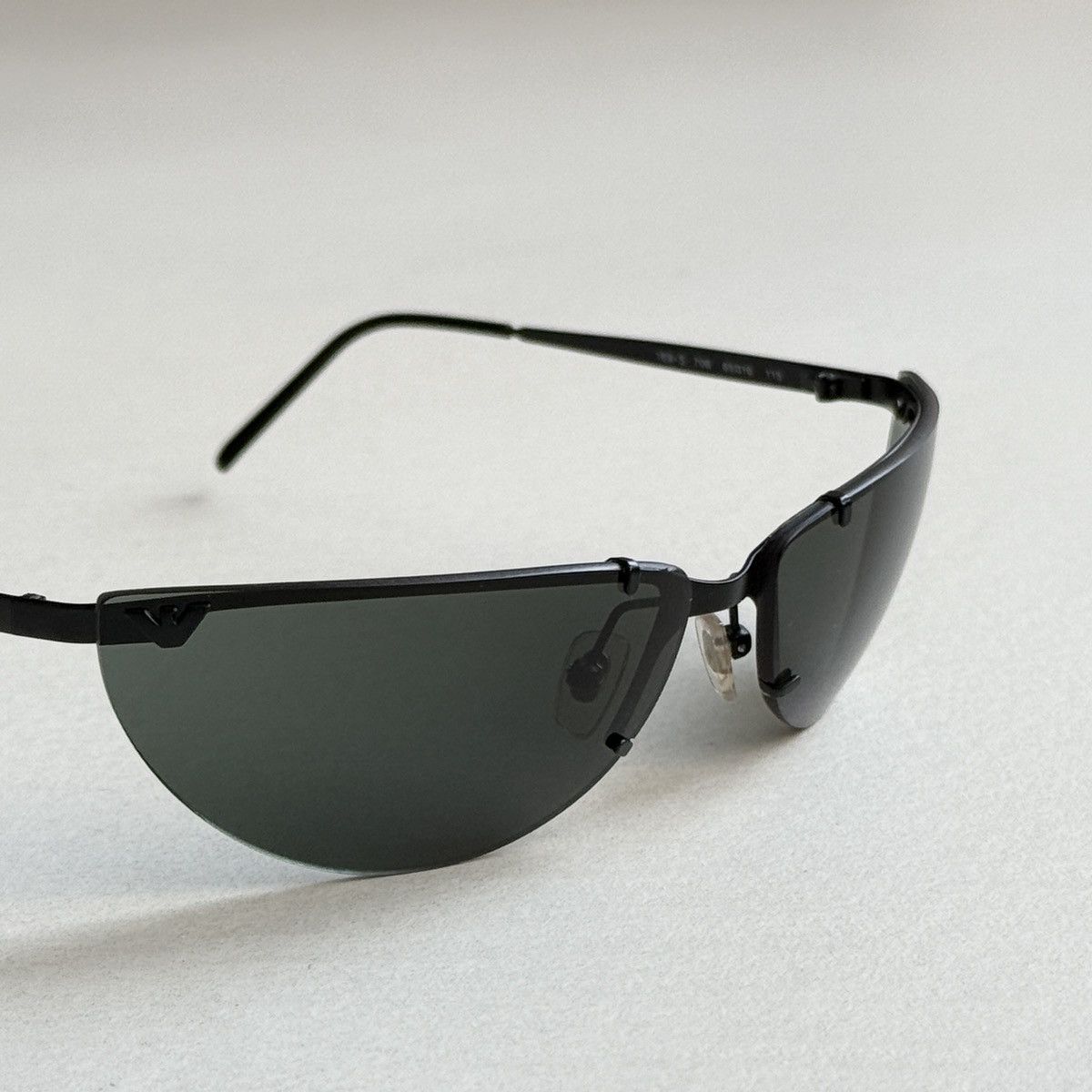 Emporio Armani × Giorgio Armani Emporio Armani Black Frame Sunglasses Size ONE SIZE - 6 Thumbnail