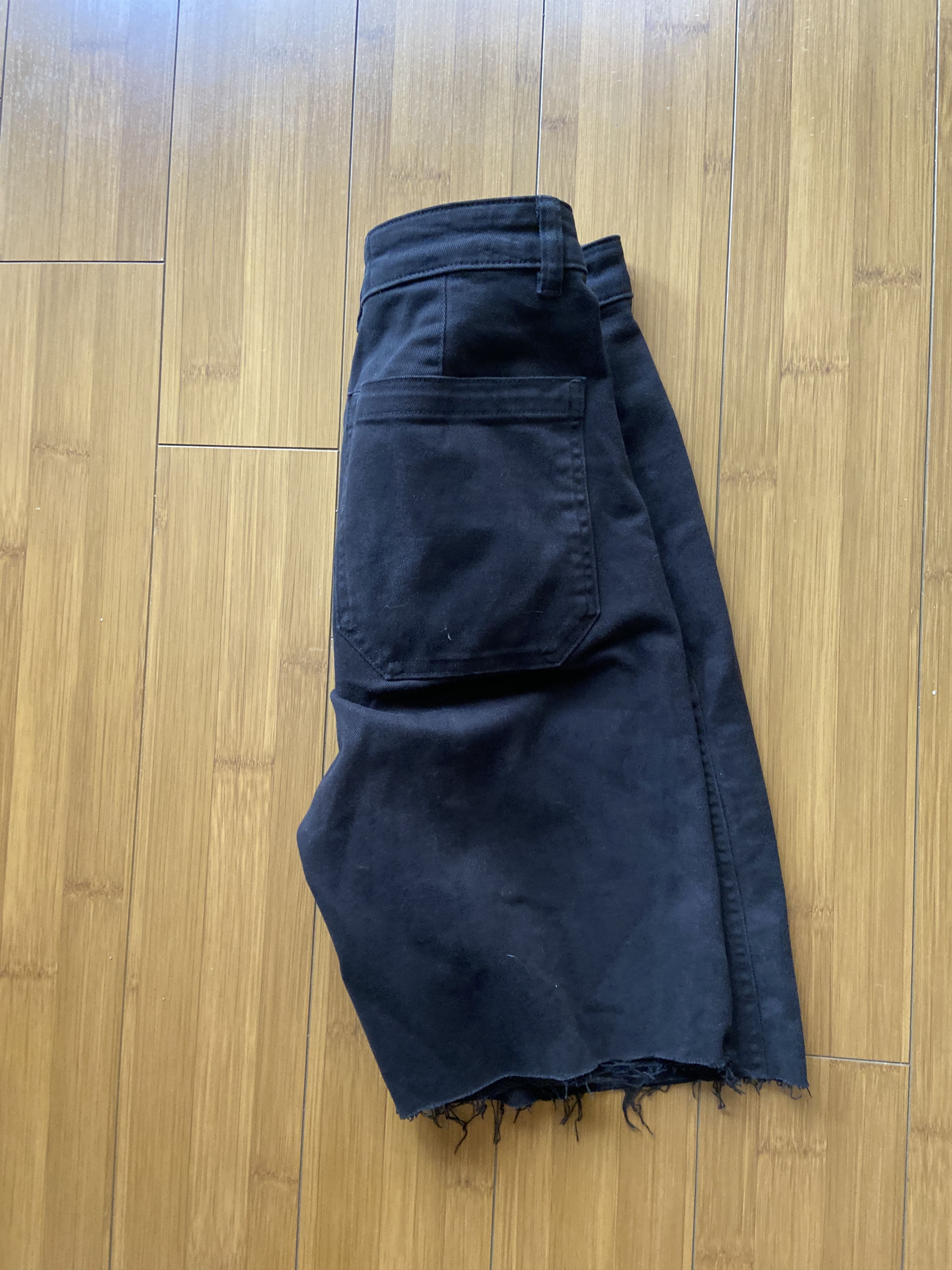 Everlane Everlane The OG Baggy Jean Shorts - Medium Black - 0 Women's Size US 26 / EU 42 - 4 Thumbnail