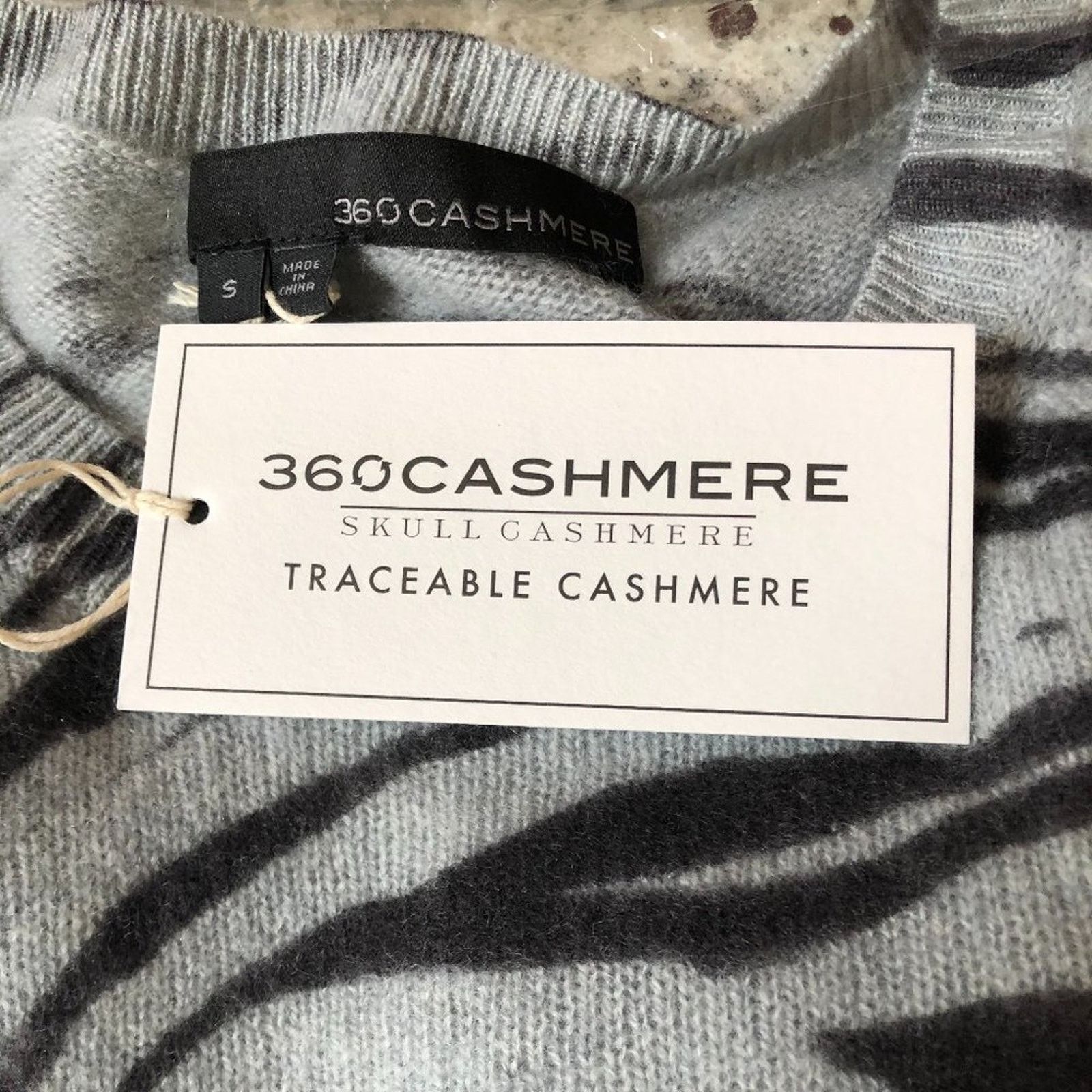 360Cashmere Tie Front Sweater T-Shirt from 360 Cashmere Size XS / US 0-2 / IT 36-38 - 2 Thumbnail