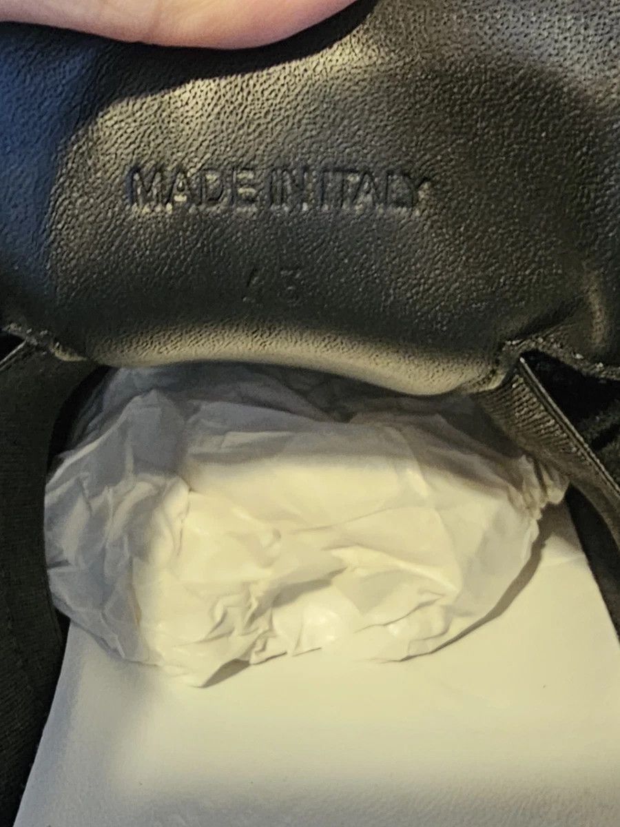 Maison Margiela Maison Margiela Replica GAT Black 10 43 Low Tops Size US 10 / EU 43 - 10 Thumbnail