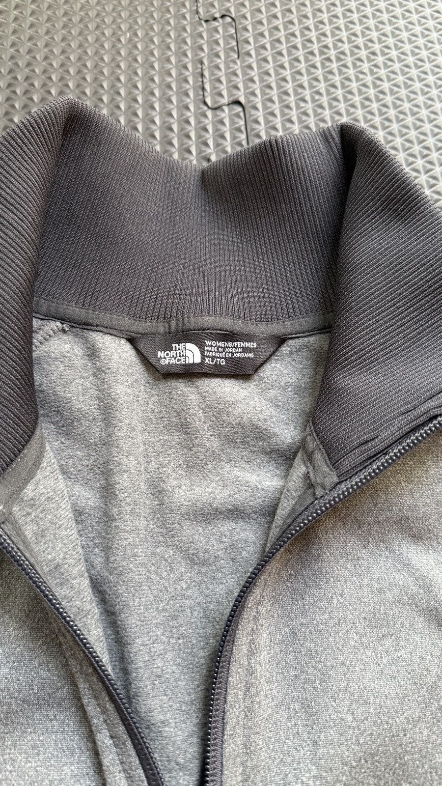 The North Face The North Face Grey/Black Full Zip Jacket (L / Women XL) Size US L / EU 52-54 / 3 - 5 Thumbnail