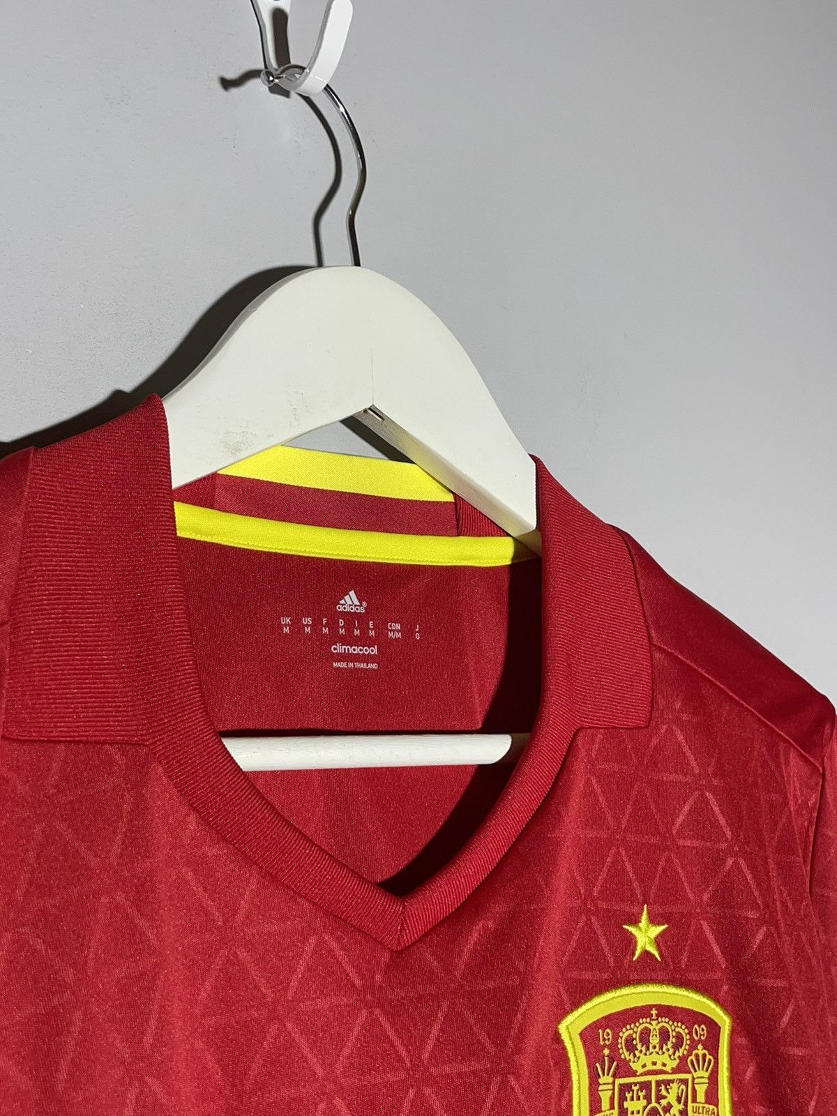 Adidas National Team Spain 2016 Adidas Home Y2k Football Shirt Size US M / EU 48-50 / 2 - 3 Thumbnail