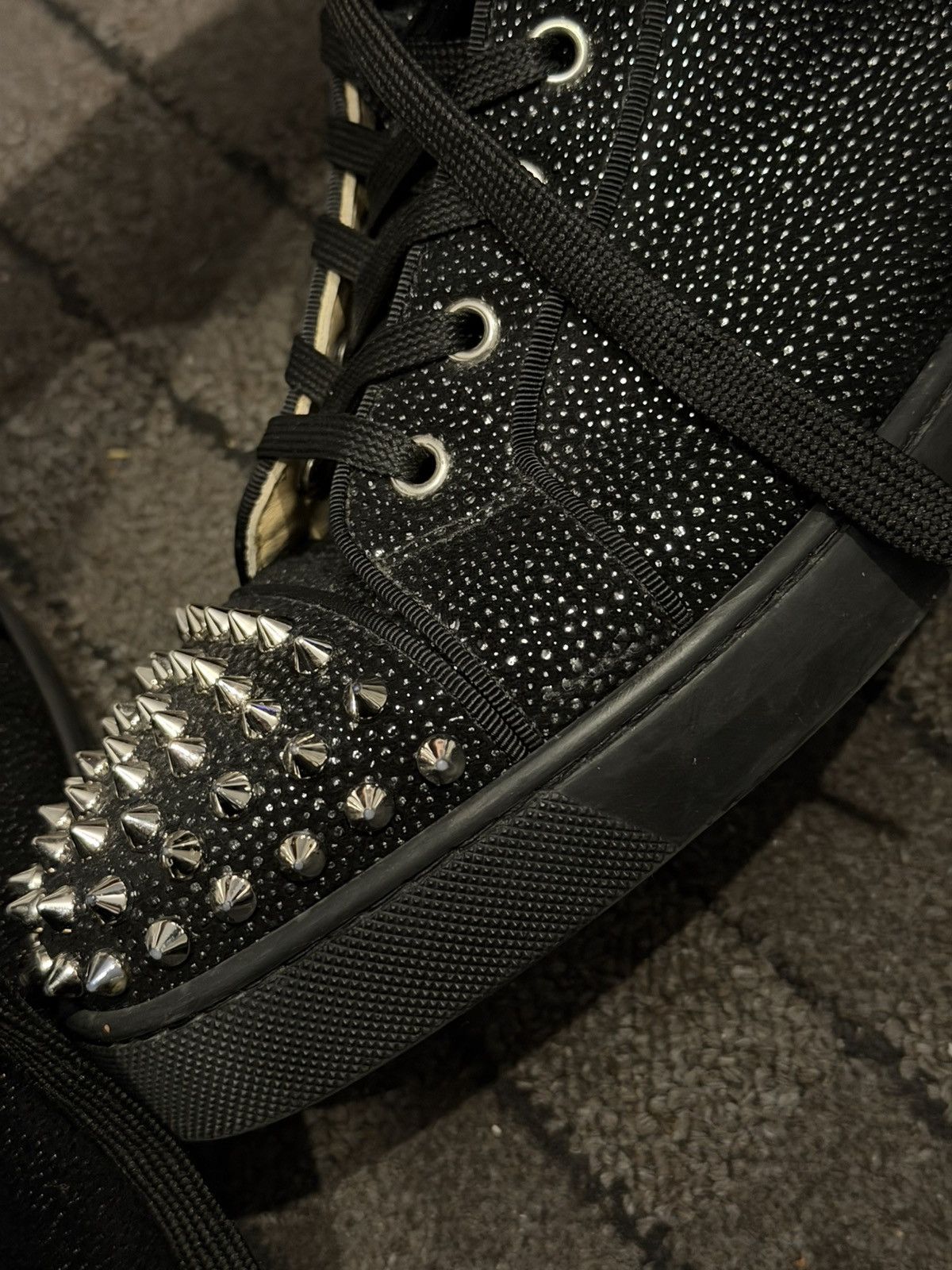 Christian Louboutin Christian Louboutin Lou Spikes Orlato Flat Suede Size US 10 / EU 43 - 11 Thumbnail