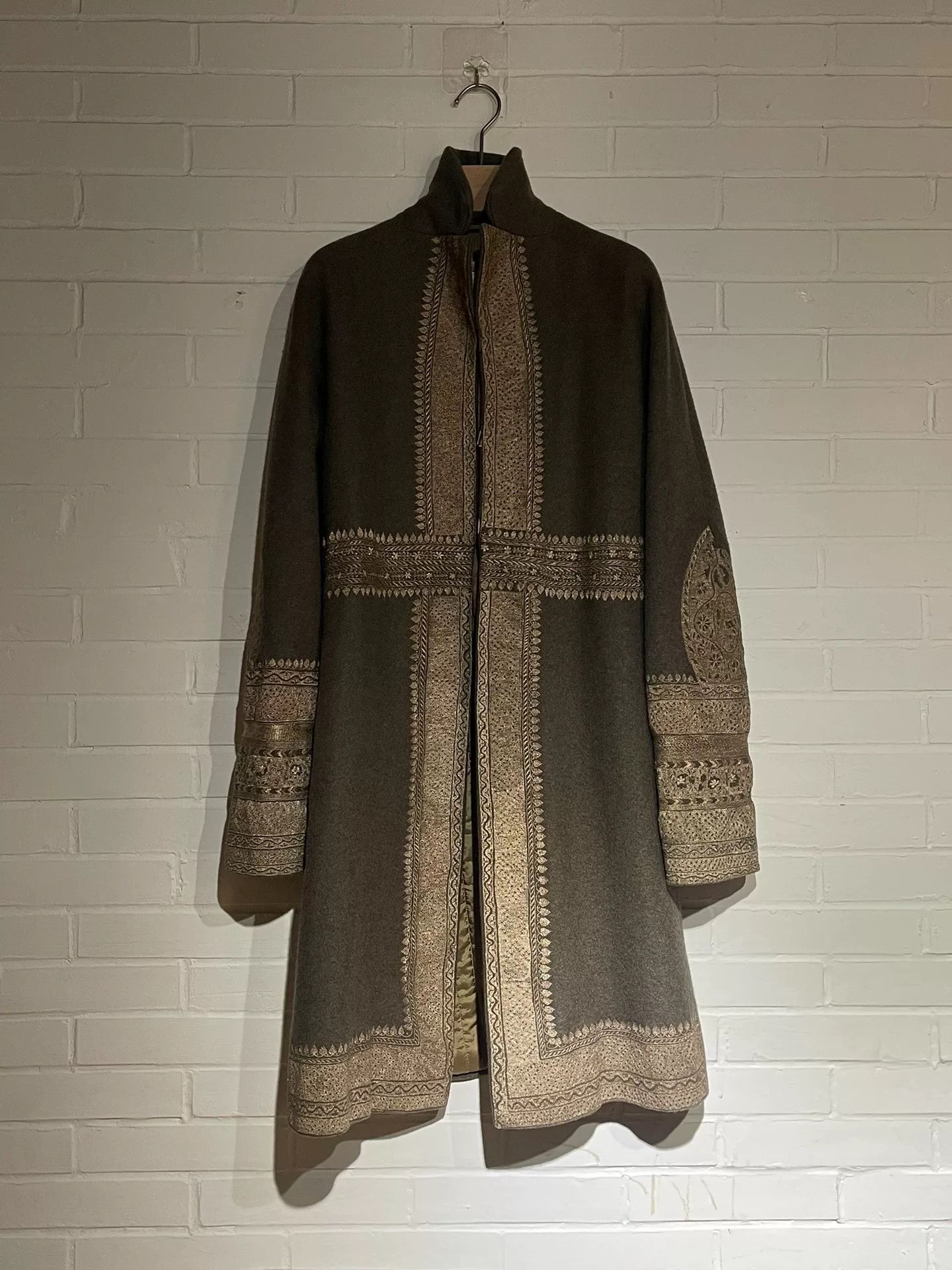 Dries Van Noten dries van noten wool coat with embroidery Size M / US 6-8 / IT 42-44 - 1 Thumbnail