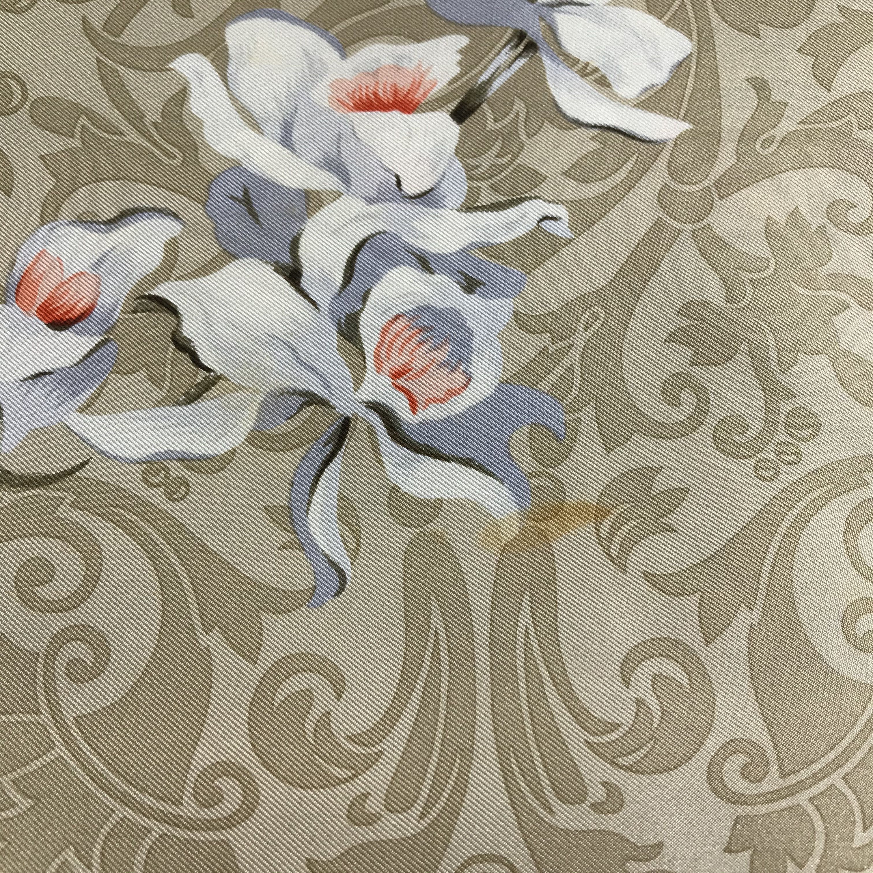 Nina Ricci Vintage Nina Ricci Silk Scarf Size ONE SIZE - 6 Thumbnail