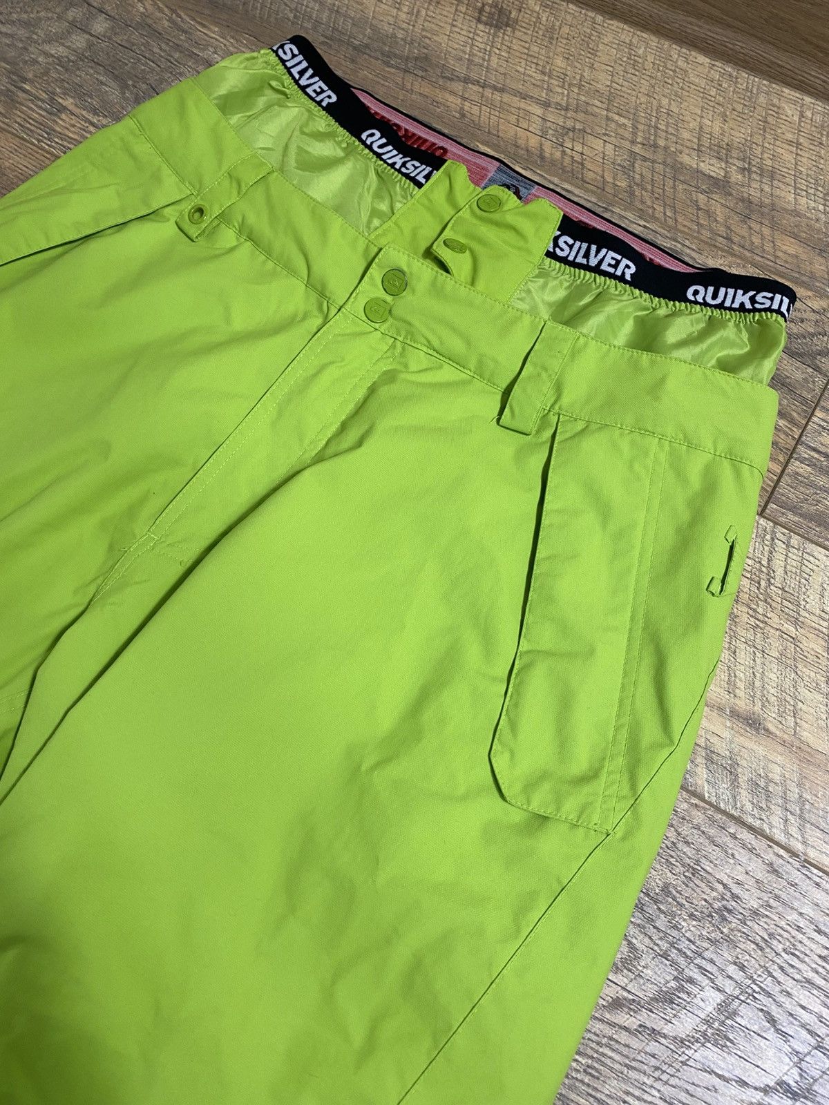 Quiksilver Quiksilver Silver Ski Pants. Neon Lime. 8000MM Tech. Size L Size US 32 / EU 48 - 3 Thumbnail