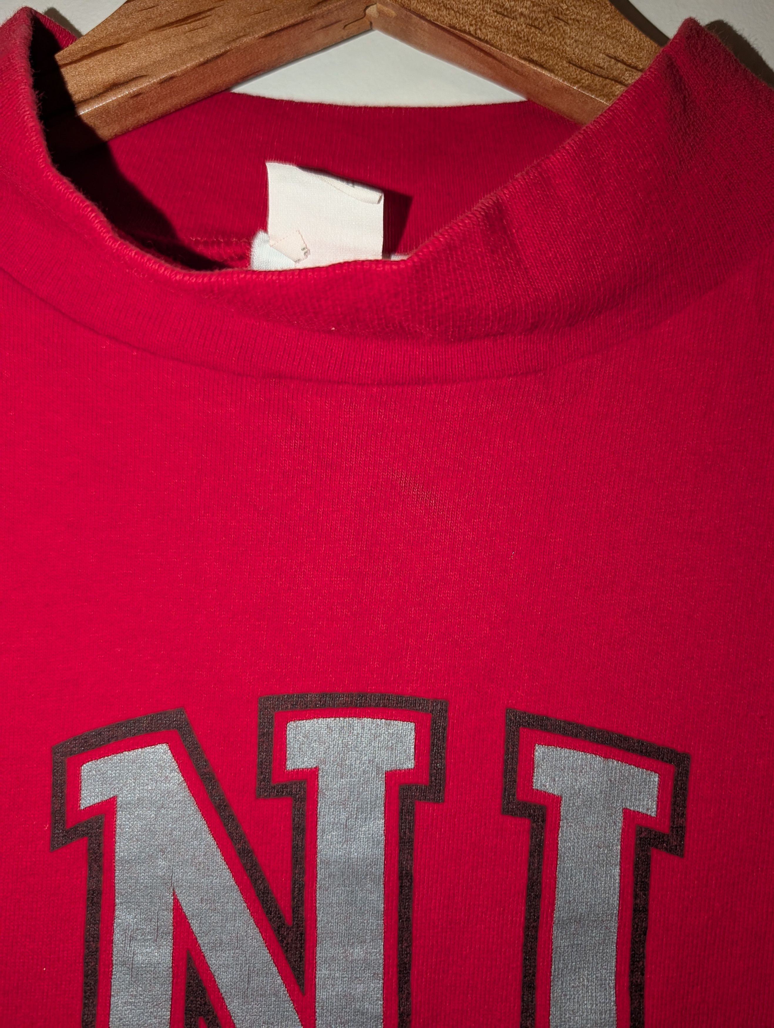 NCAA Vintage UNLV Rebels Long Sleeve Shirt Mock Neck USA NCAA Size US M / EU 48-50 / 2 - 5 Thumbnail