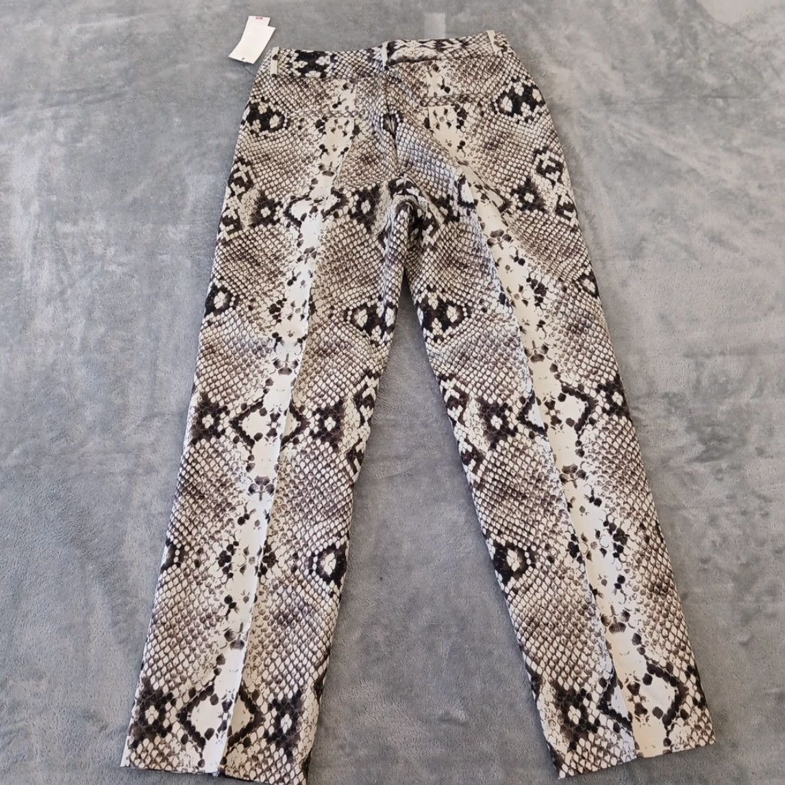 Worthington Worthington Ankle Pants Womens Gray Animal Print Size 6 Lightweight Side Zip Cotton Blend Straight 26.5 In Inseam Women's Shoes? Size 28" / US 6 / IT 42 - 2 Thumbnail