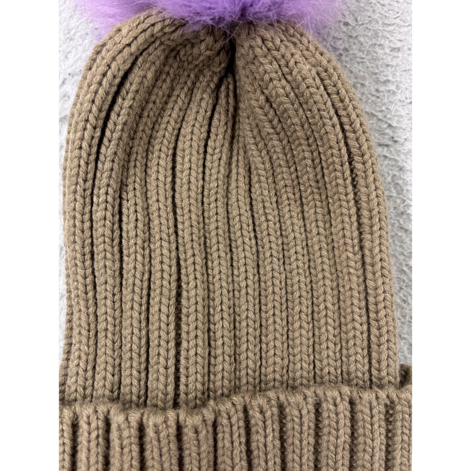 Vintage KW Fashion Toque Beanie Adult One Size Gray Ribbed Knit Acrylic Faux Fur Pom Women’s Hat Size ONE SIZE - 2 Thumbnail