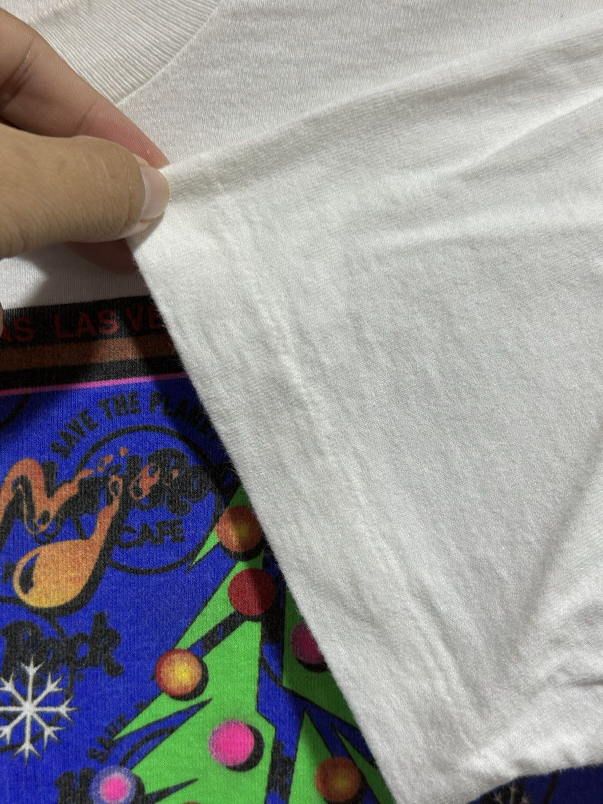 Fruit Of The Loom × Hard Rock Cafe × Vintage Vintage Merry Rock -N- Roll Hard Rock Cafe Las Vegas Tee Size US M / EU 48-50 / 2 - 3 Thumbnail