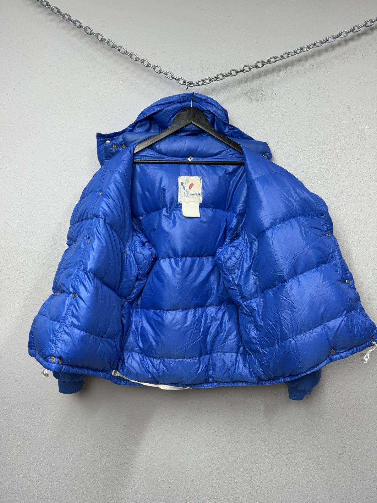 Moncler Vintage Moncler Down Puffer Jacket Hooded Blue Archival Size US M / EU 48-50 / 2 - 13 Thumbnail