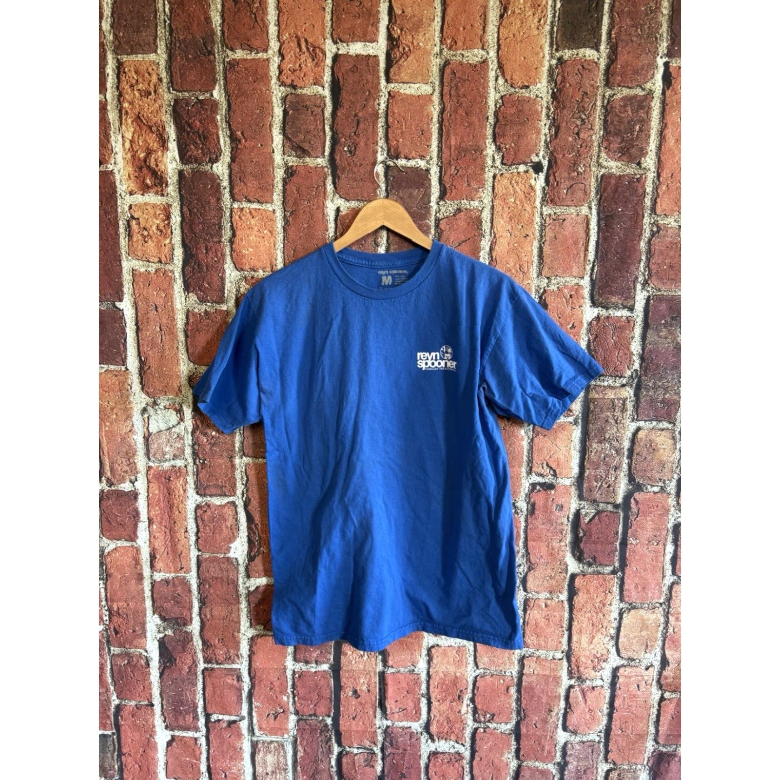 Reyn Spooner Reyn Spooner Shirt Mens Short Sleeve Blue Girl Graphic Hawaii 27 inches Pit to Pit 20 inches Length M Size US M / EU 48-50 / 2 - 2 Thumbnail